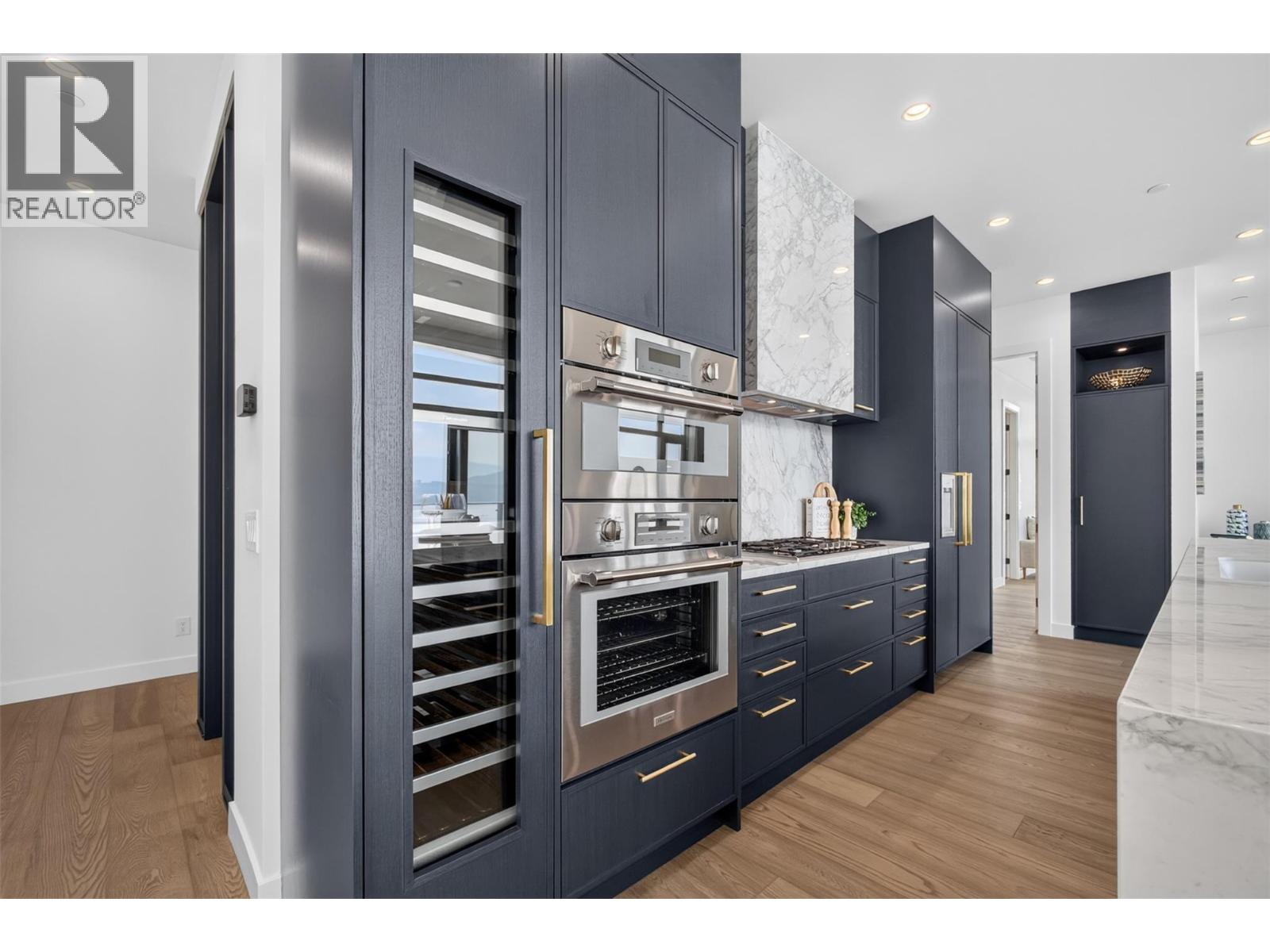 3800 Capozzi Road Unit# Ph2 Property Photo 13