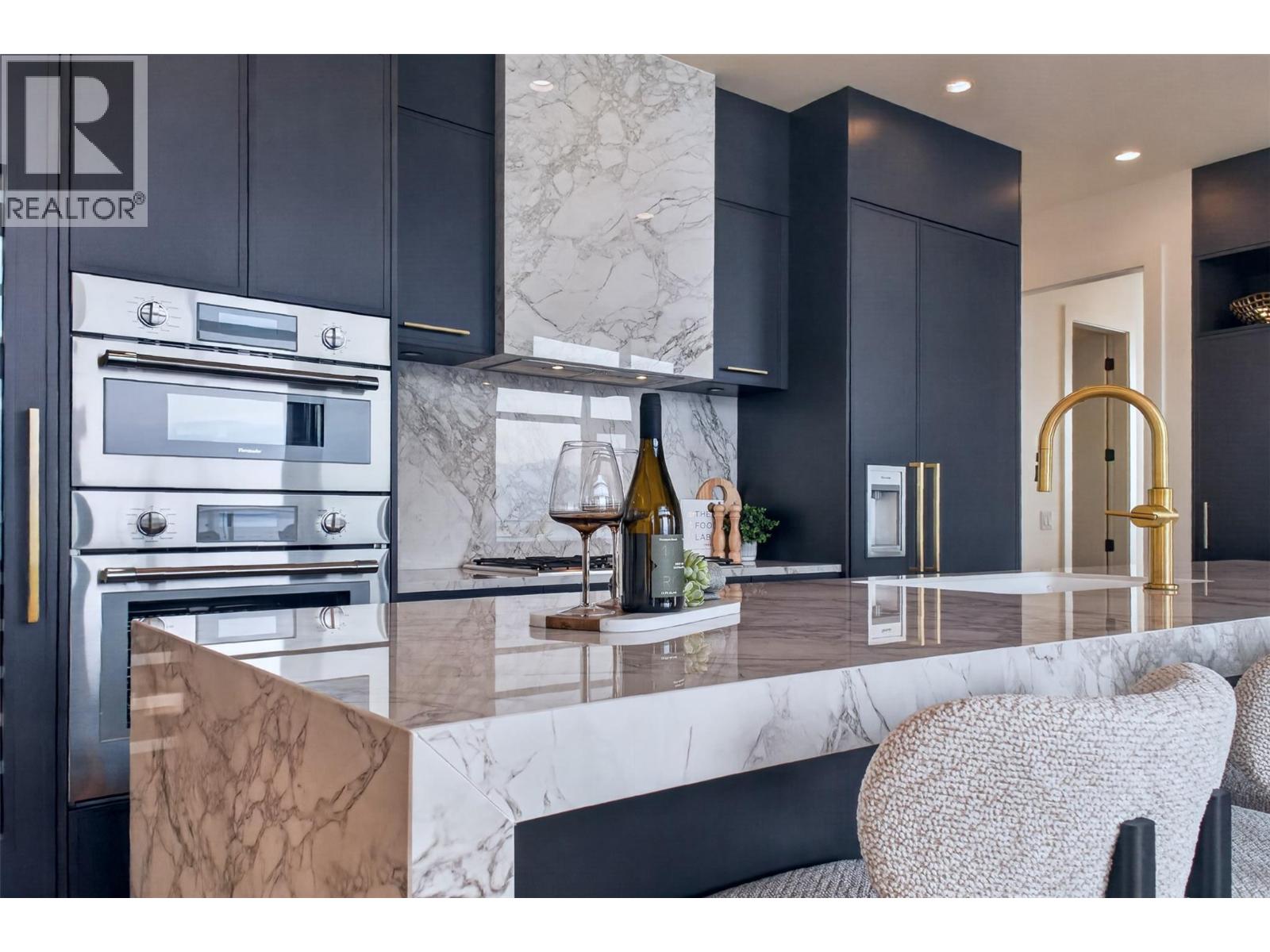3800 Capozzi Road Unit# Ph2 Property Photo 14