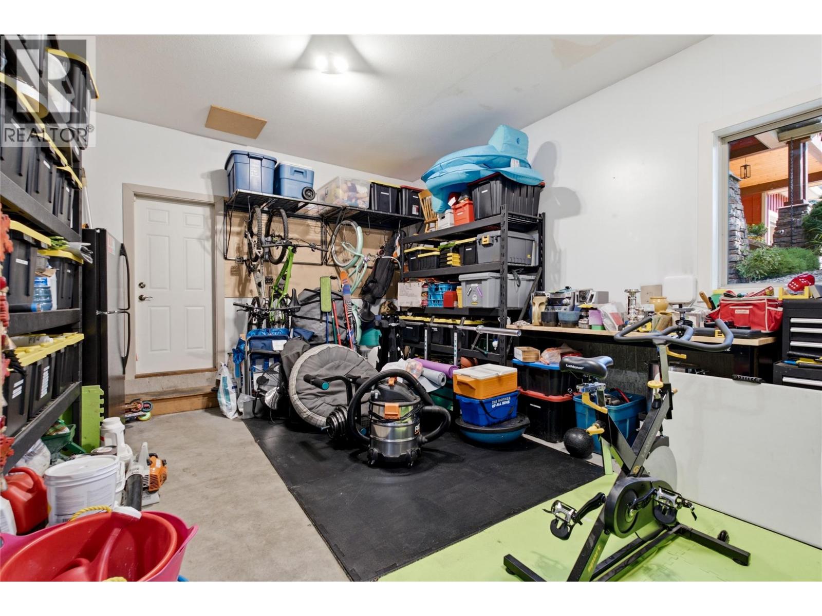 746 Long Ridge Drive S Property Photo 24