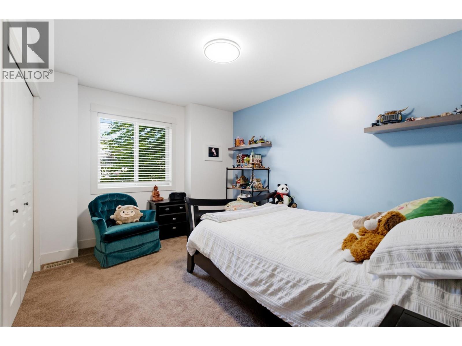 746 Long Ridge Drive S Property Photo 38