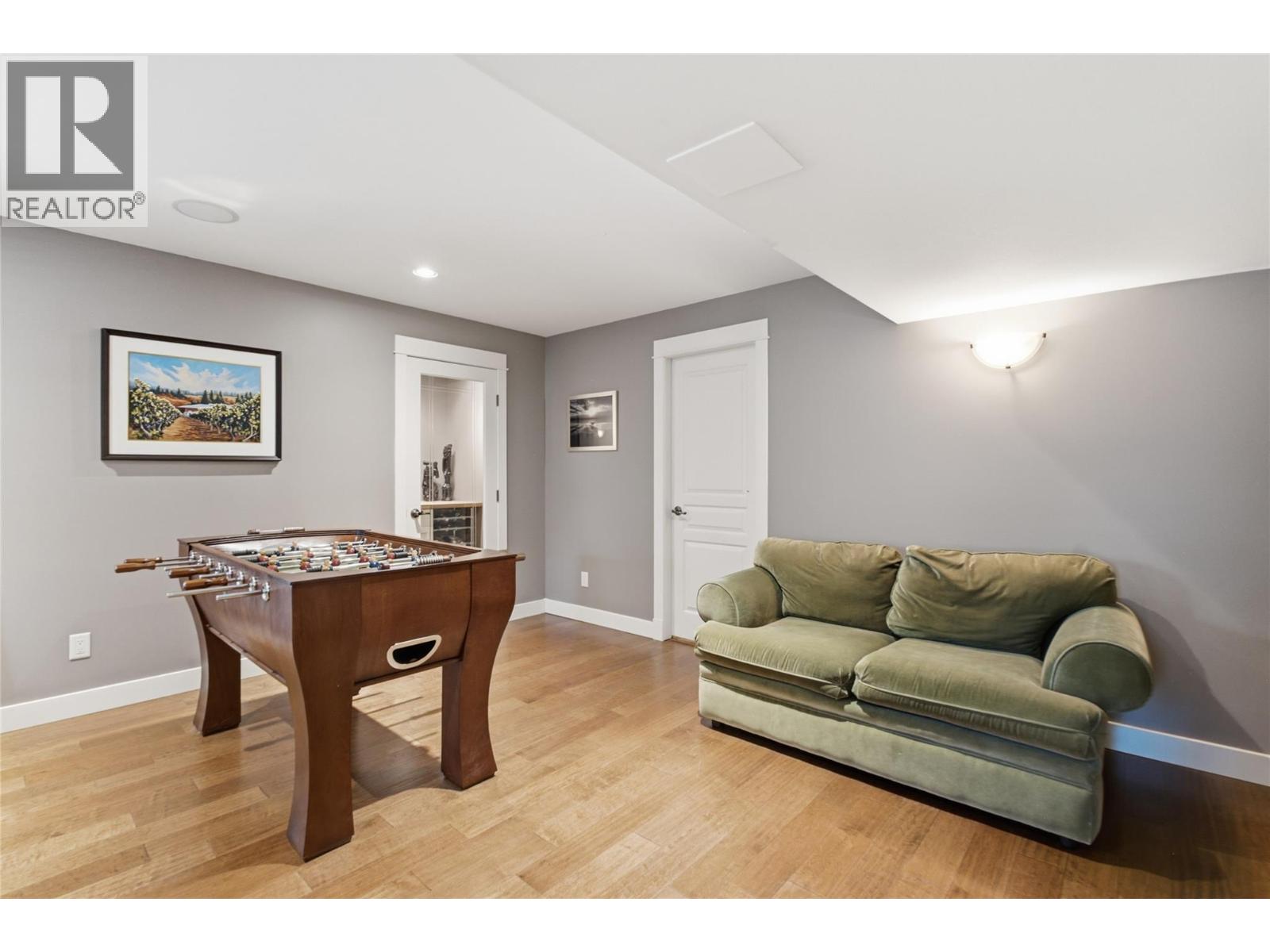 746 Long Ridge Drive S Property Photo 49