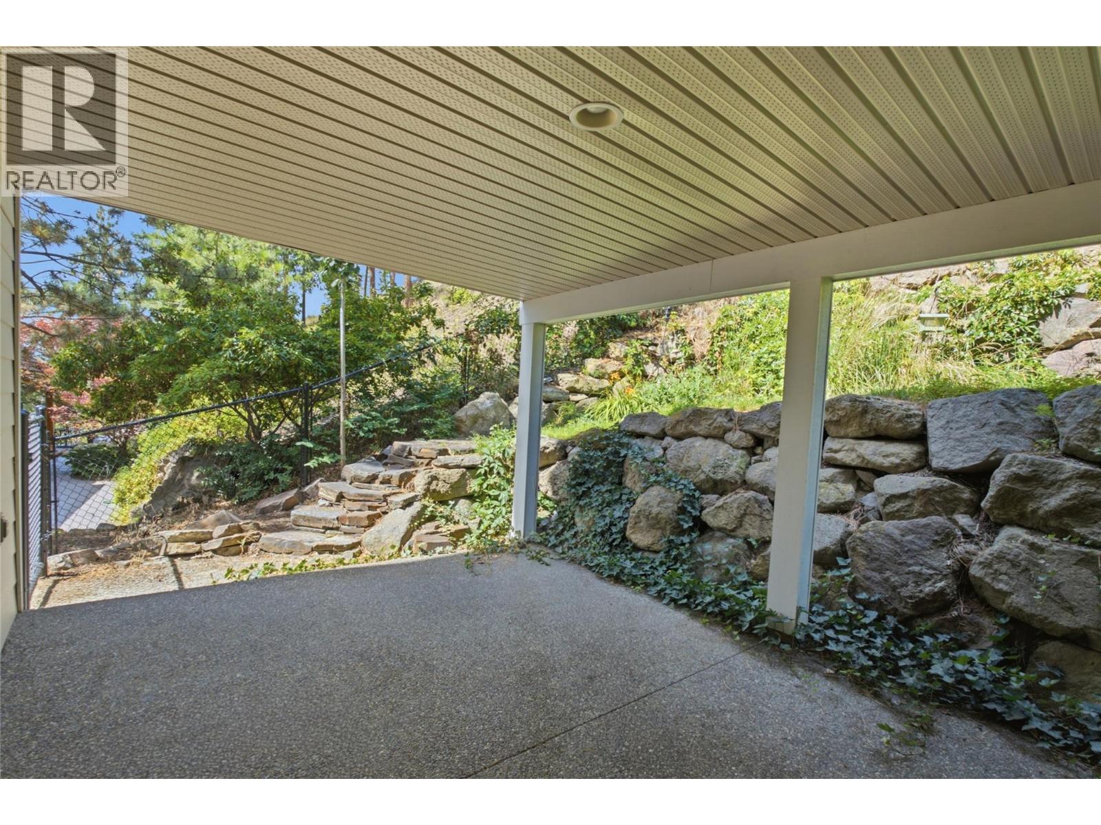 746 Long Ridge Drive S Property Photo 61