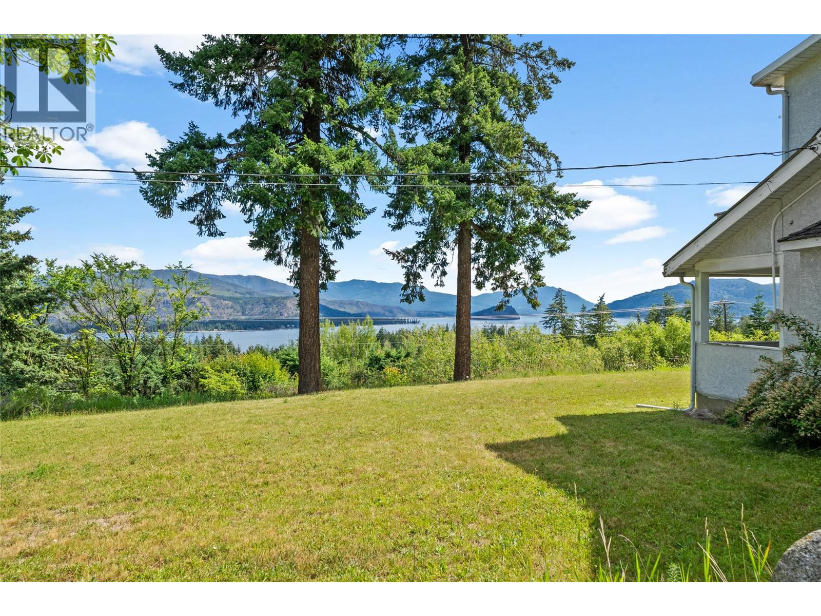 1102 Trans Canada Highway Property Photo 4
