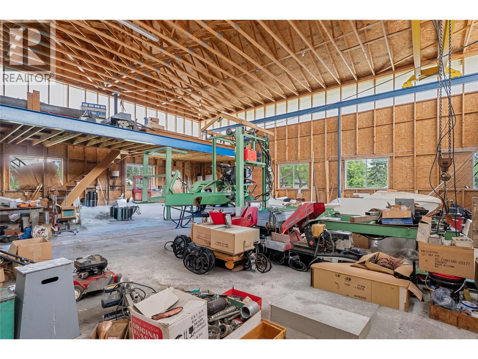 1102 Trans Canada Highway Property Photo 14