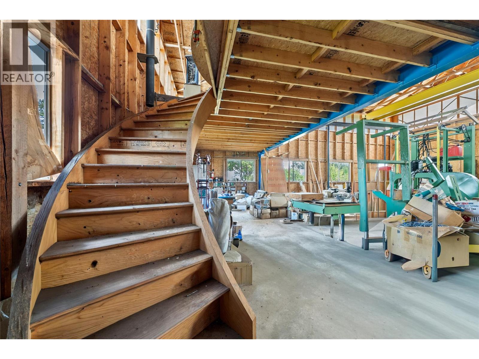 1102 Trans Canada Highway Property Photo 16
