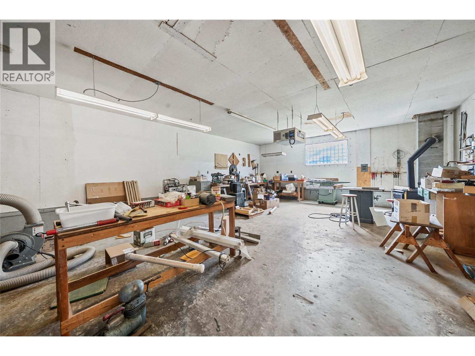 1102 Trans Canada Highway Property Photo 17