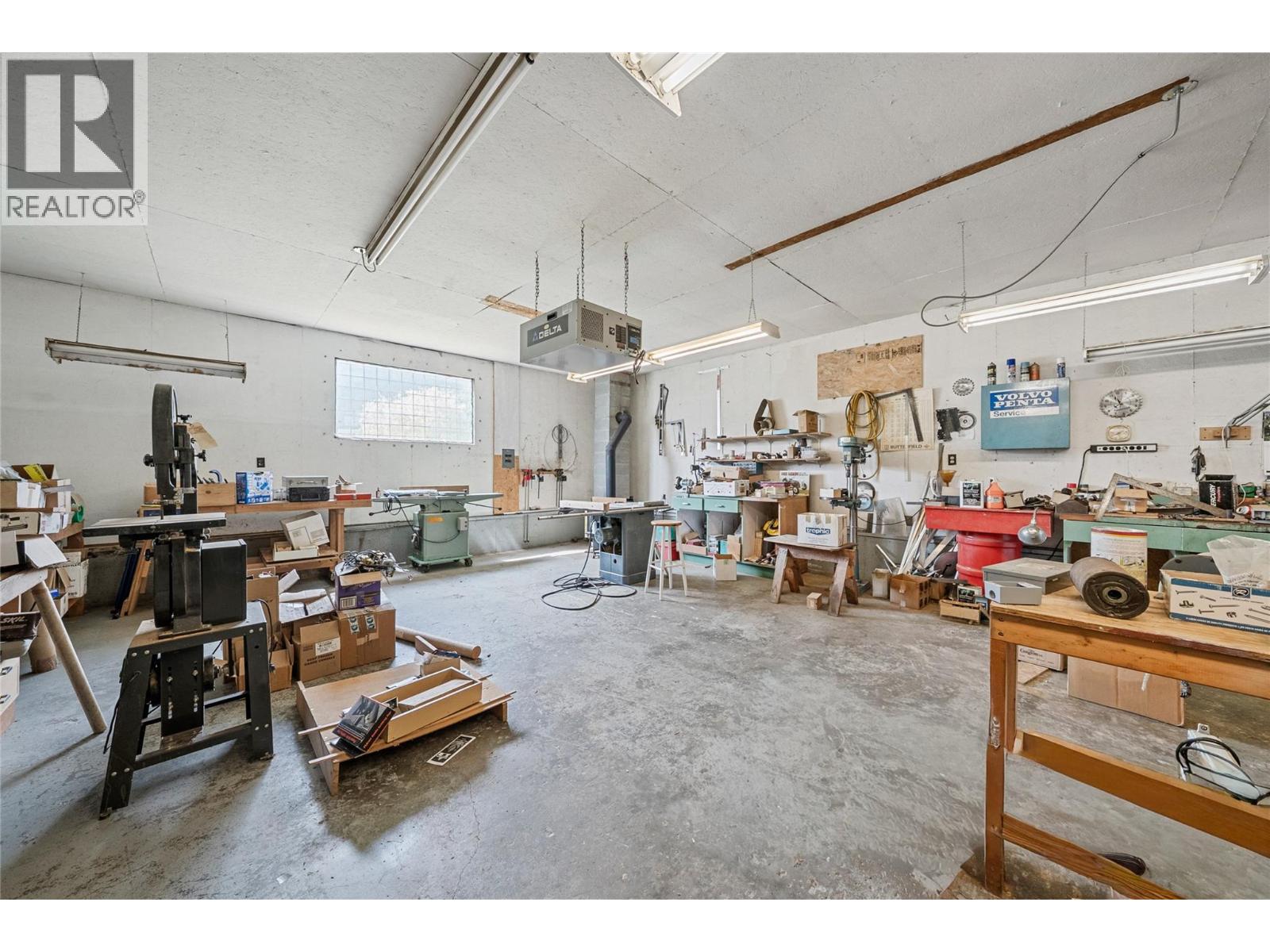 1102 Trans Canada Highway Property Photo 18