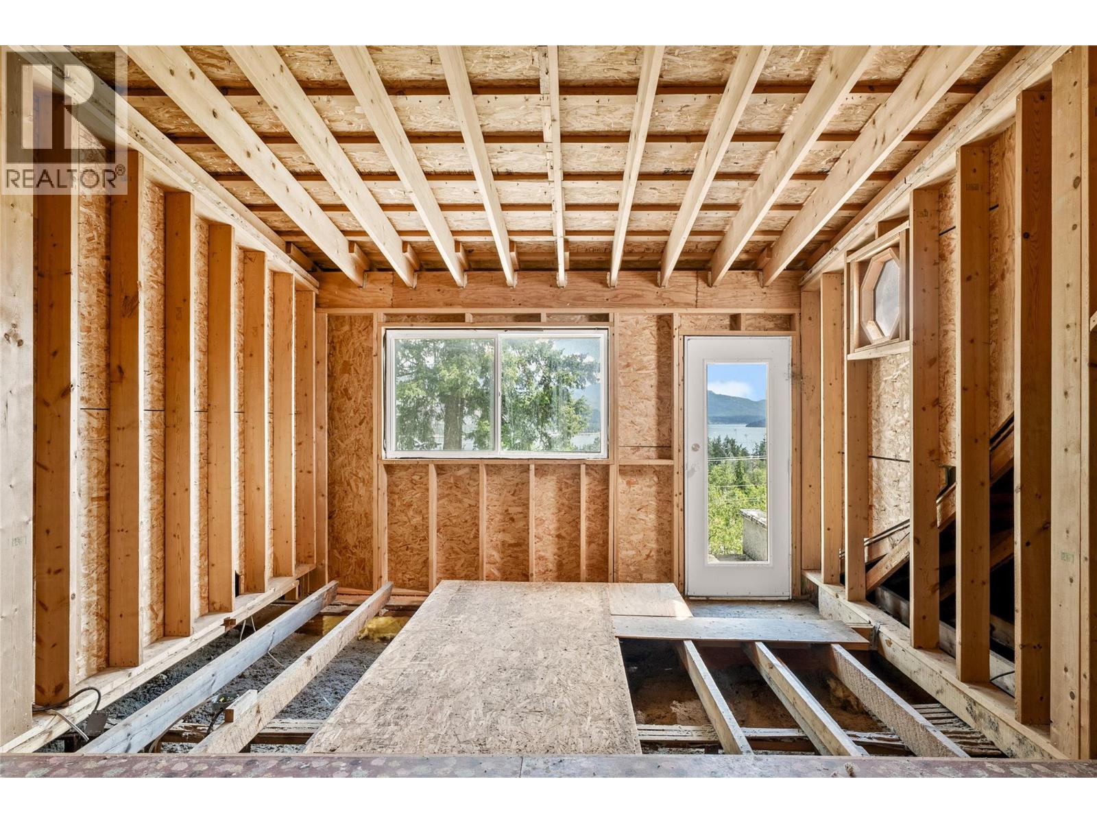 1102 Trans Canada Highway Property Photo 40