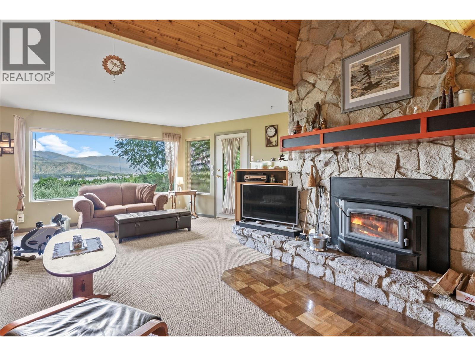 1102 Trans Canada Highway Property Photo 60