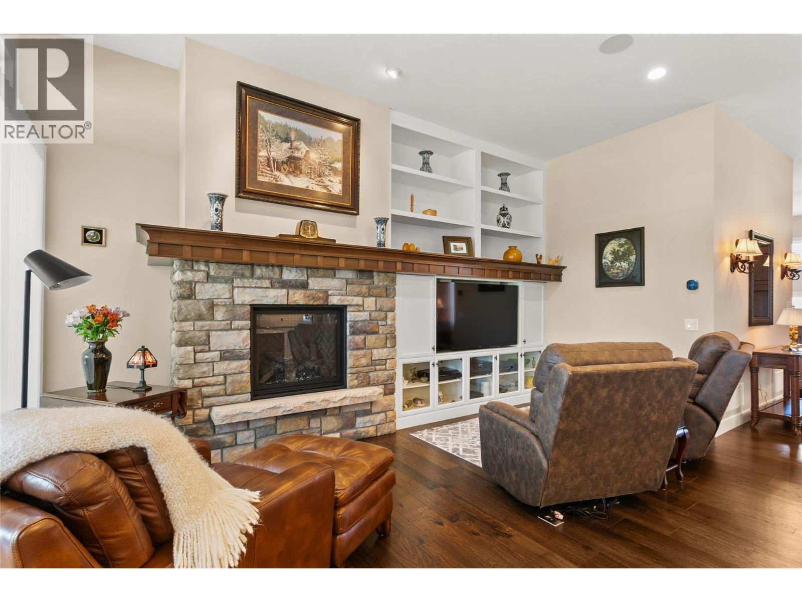 165 Summer Wood Drive Property Photo 20