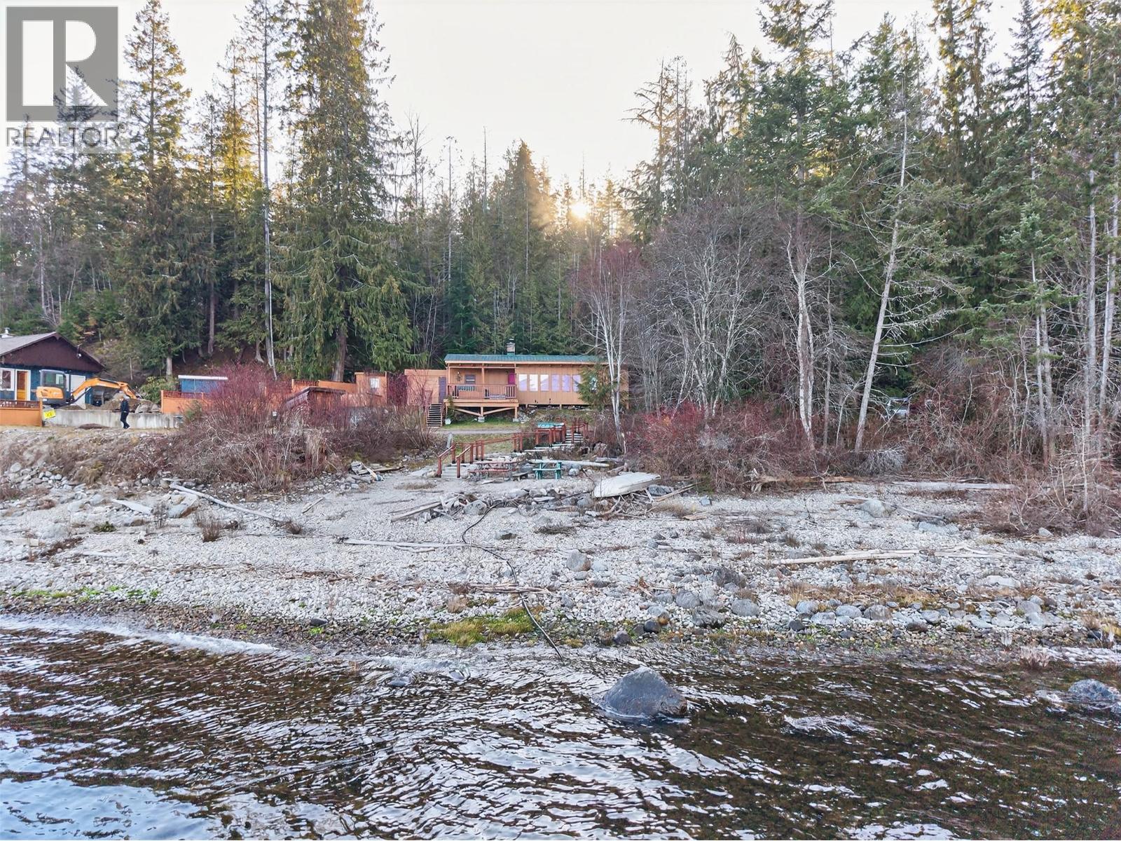 1294 Green Road Property Photo 19
