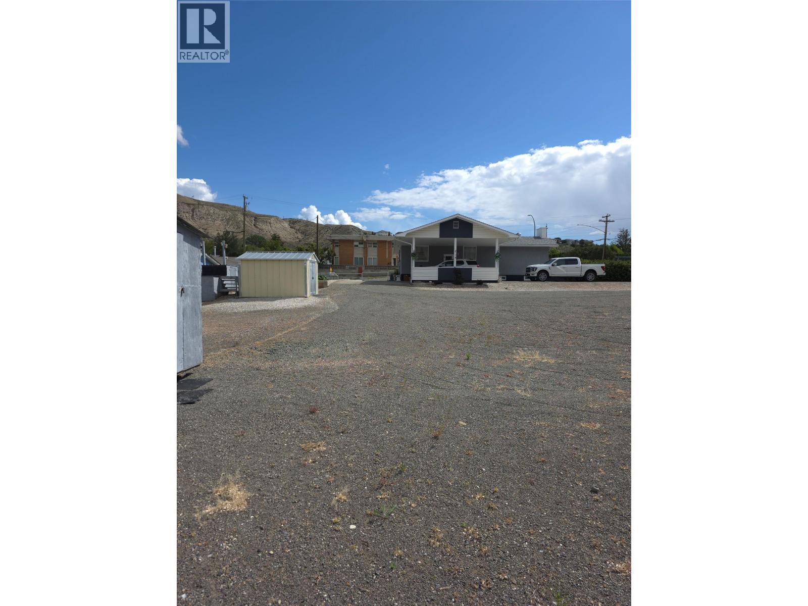 1408 Quartz Road Property Photo 11