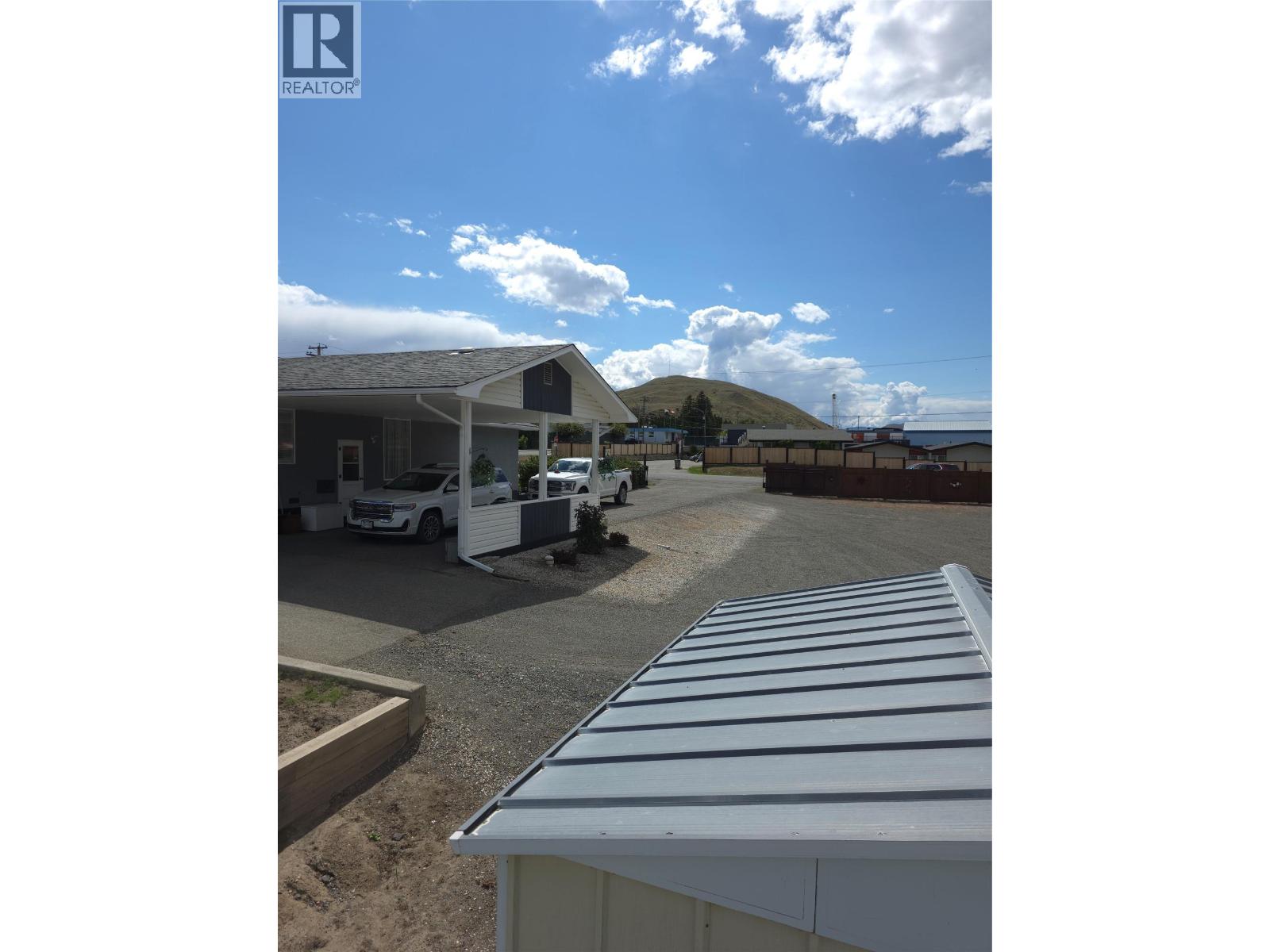 1408 Quartz Road Property Photo 14