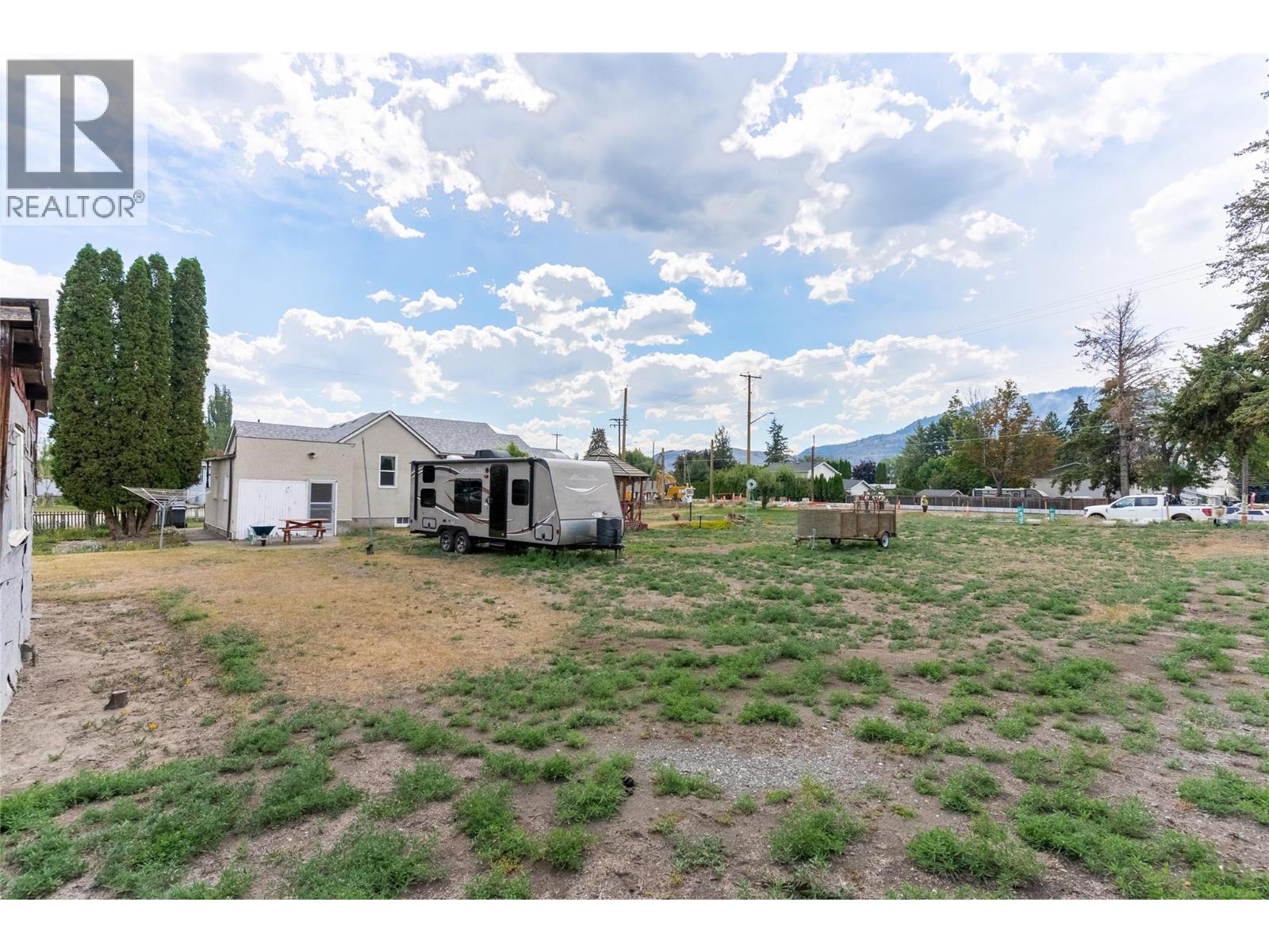 2288 Tranquille Road Property Photo 8