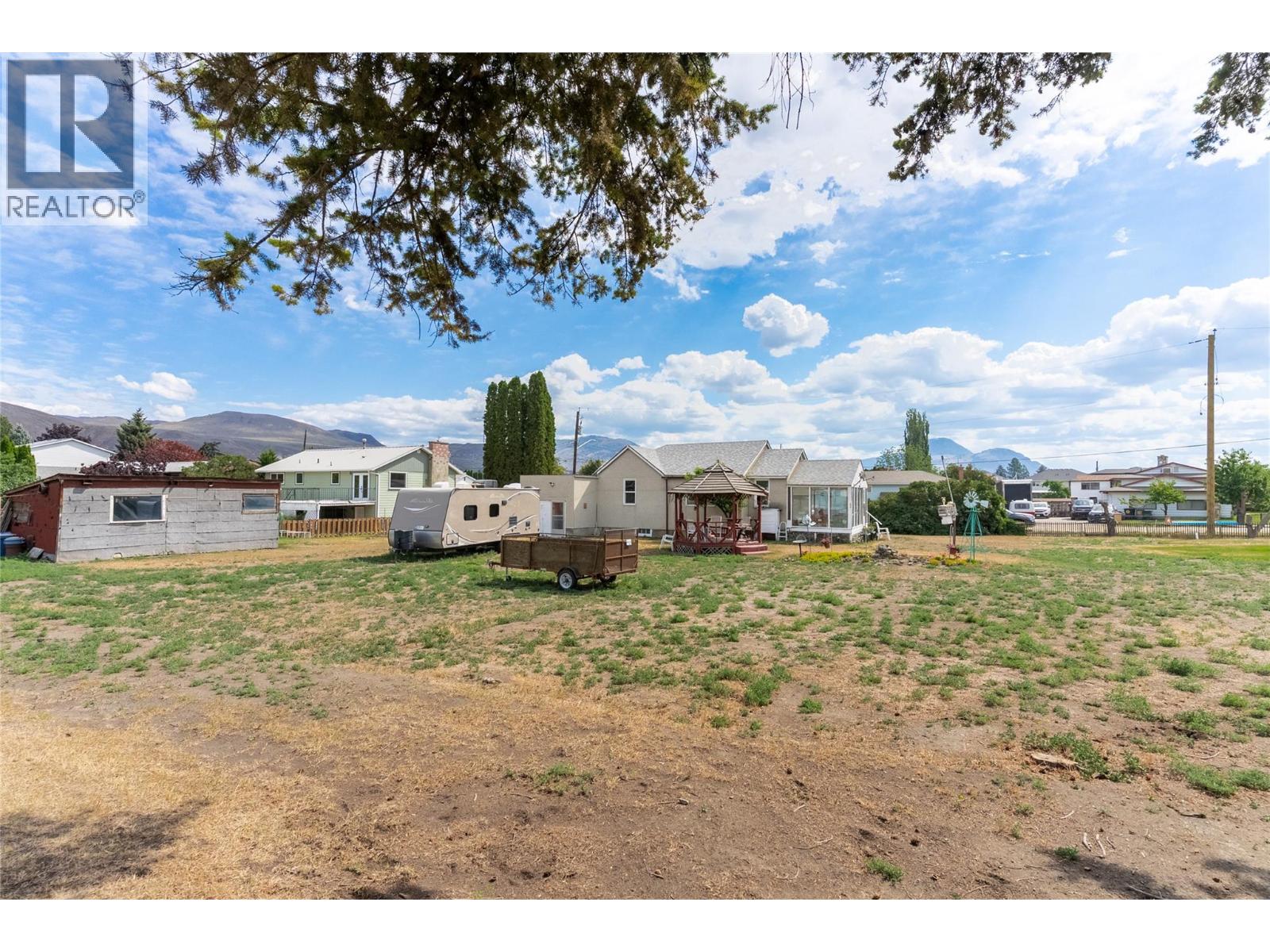 2288 Tranquille Road Property Photo 10