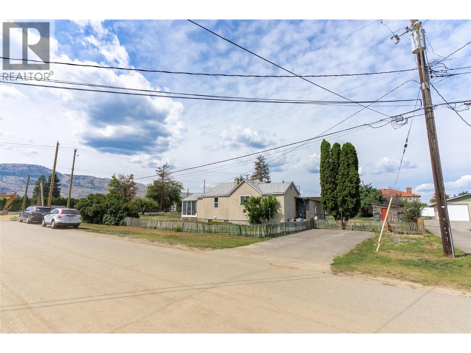 2288 Tranquille Road Property Photo 14