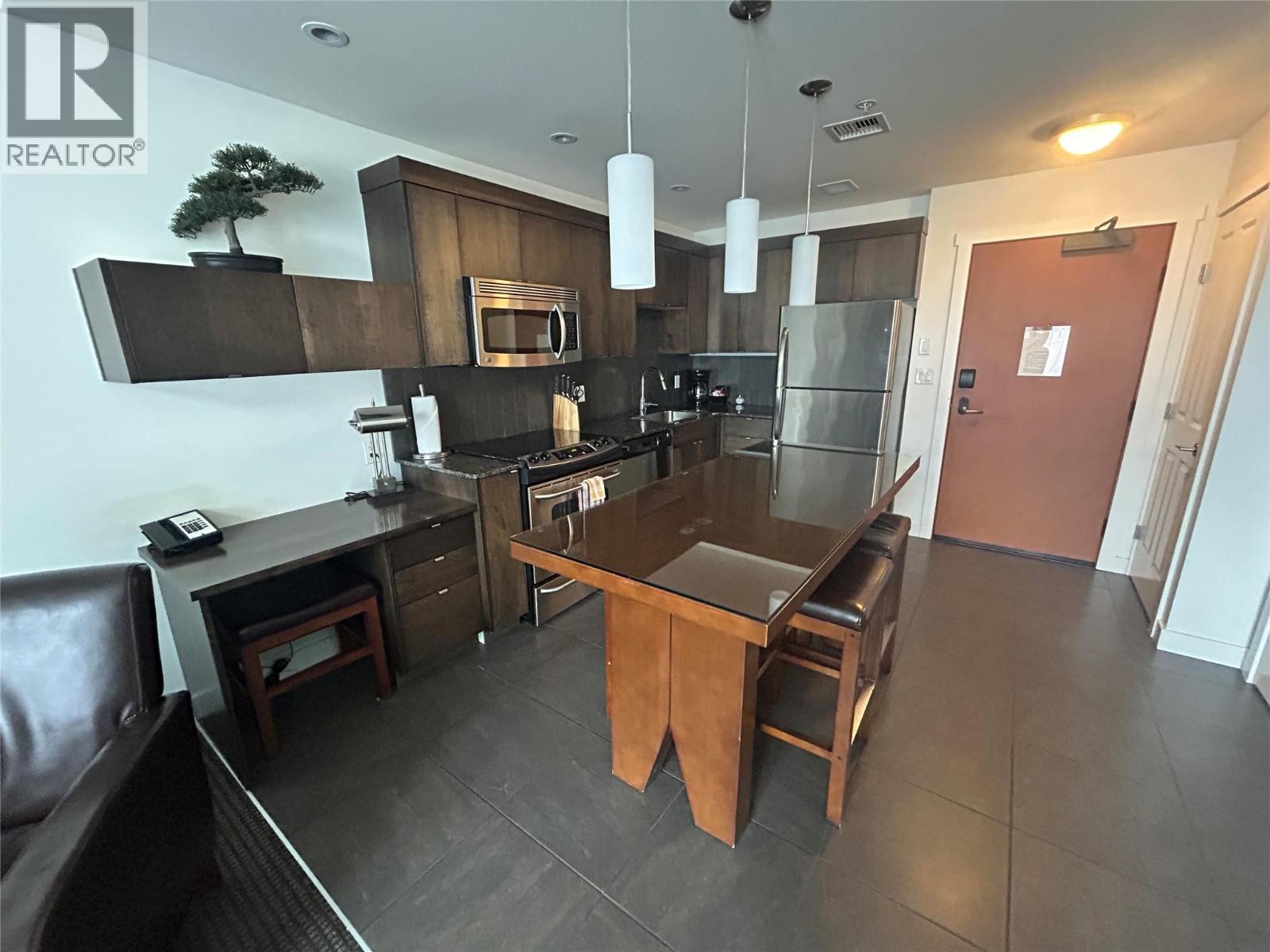 400 Stemwinder Drive Unit# 413 Property Photo 5