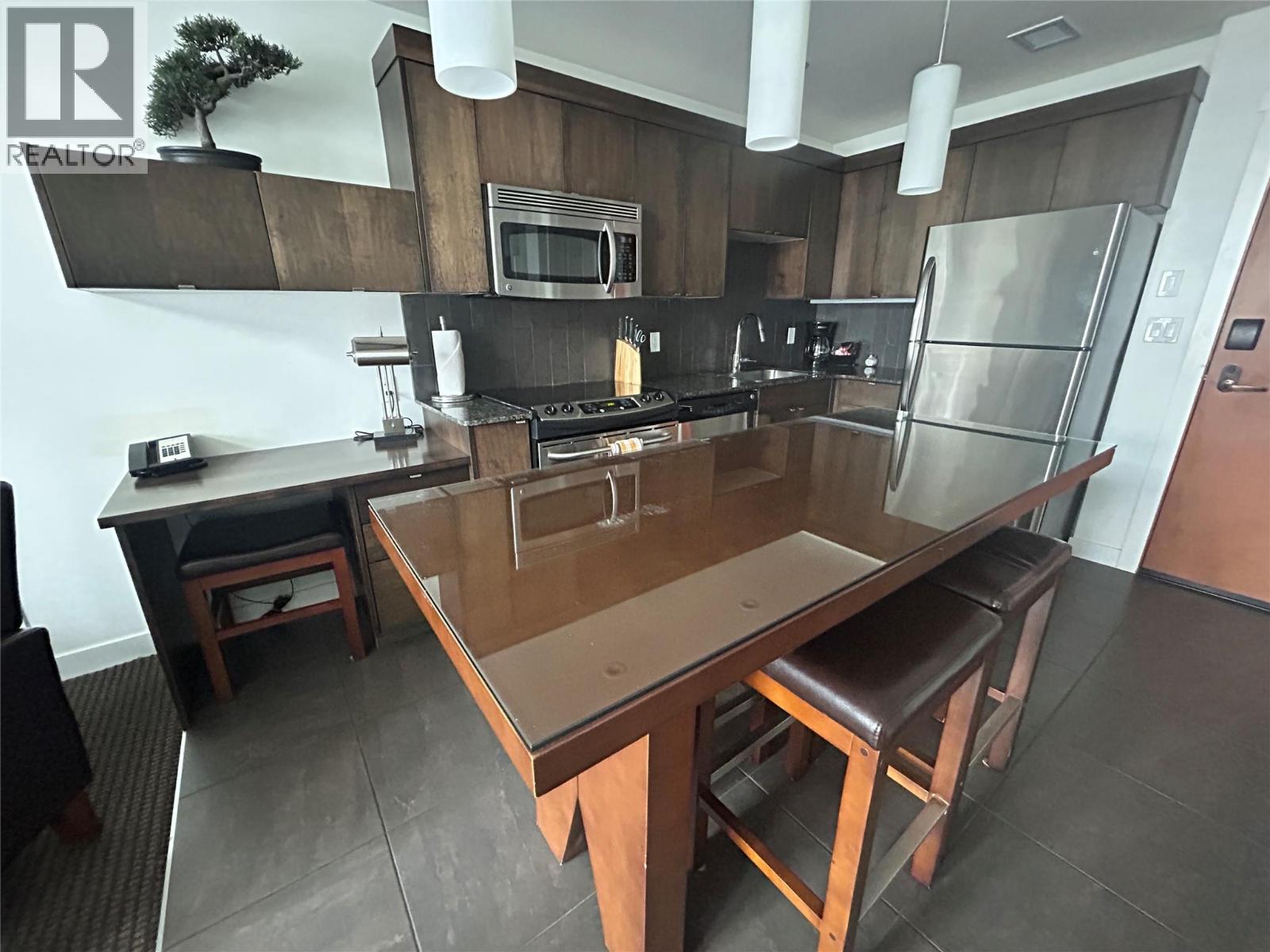 400 Stemwinder Drive Unit# 413 Property Photo 6