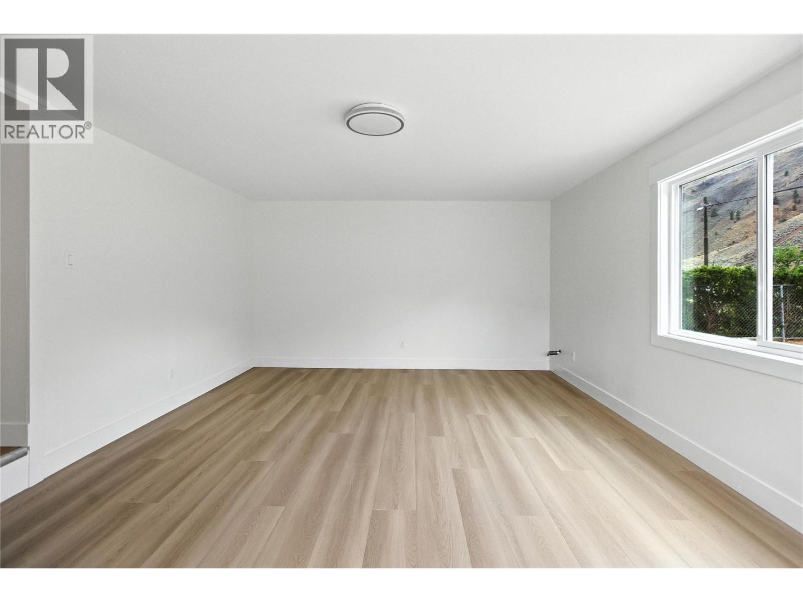 3771 Thompson View Street Property Photo 14