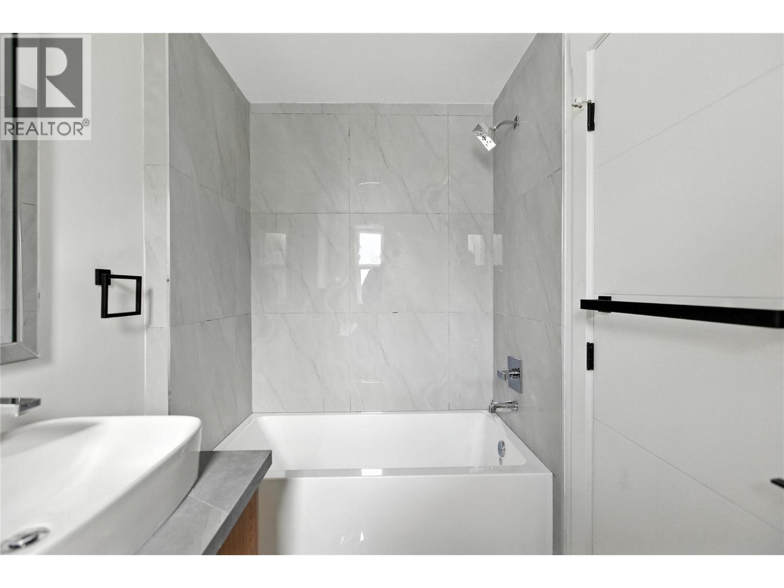 3771 Thompson View Street Property Photo 19