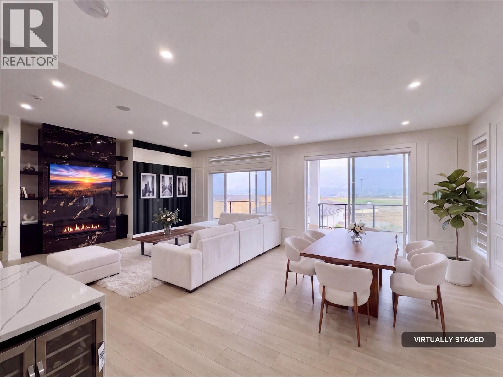 3806 Torrey Pines Drive Property Photo 11