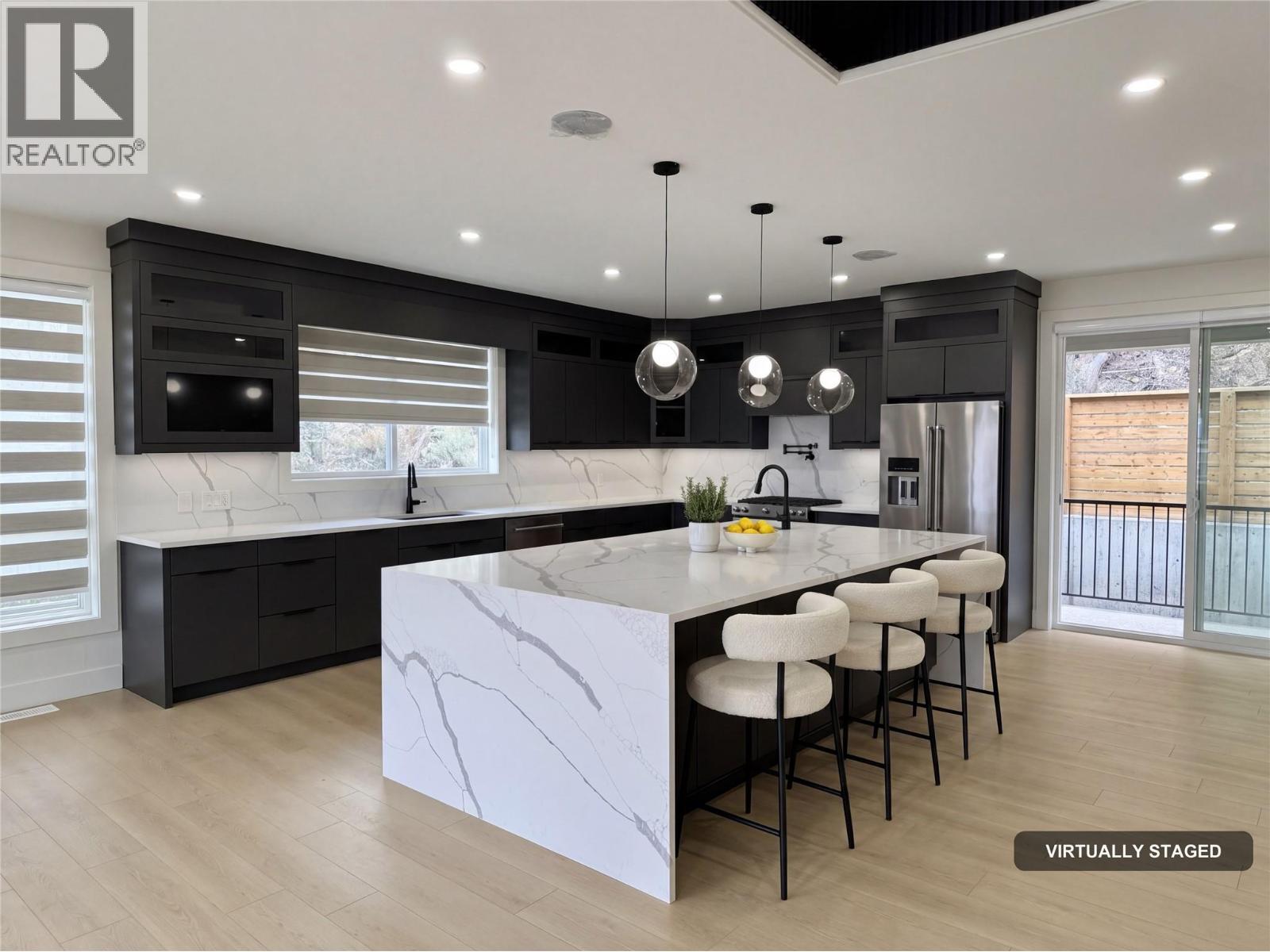3806 Torrey Pines Drive Property Photo 12