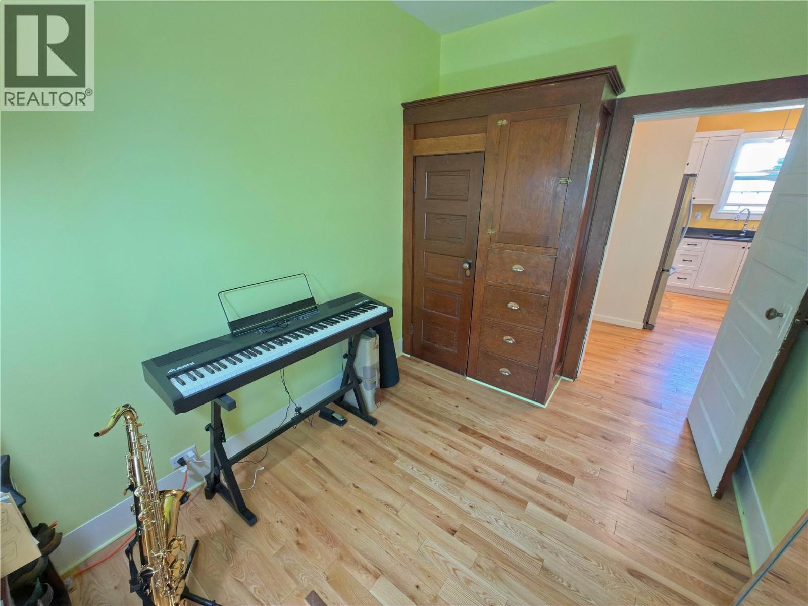 54 Billiter Avenue Property Photo 28