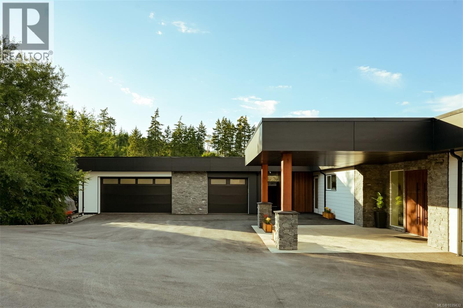 3979 Goldstream Heights Dr Property Photo 4