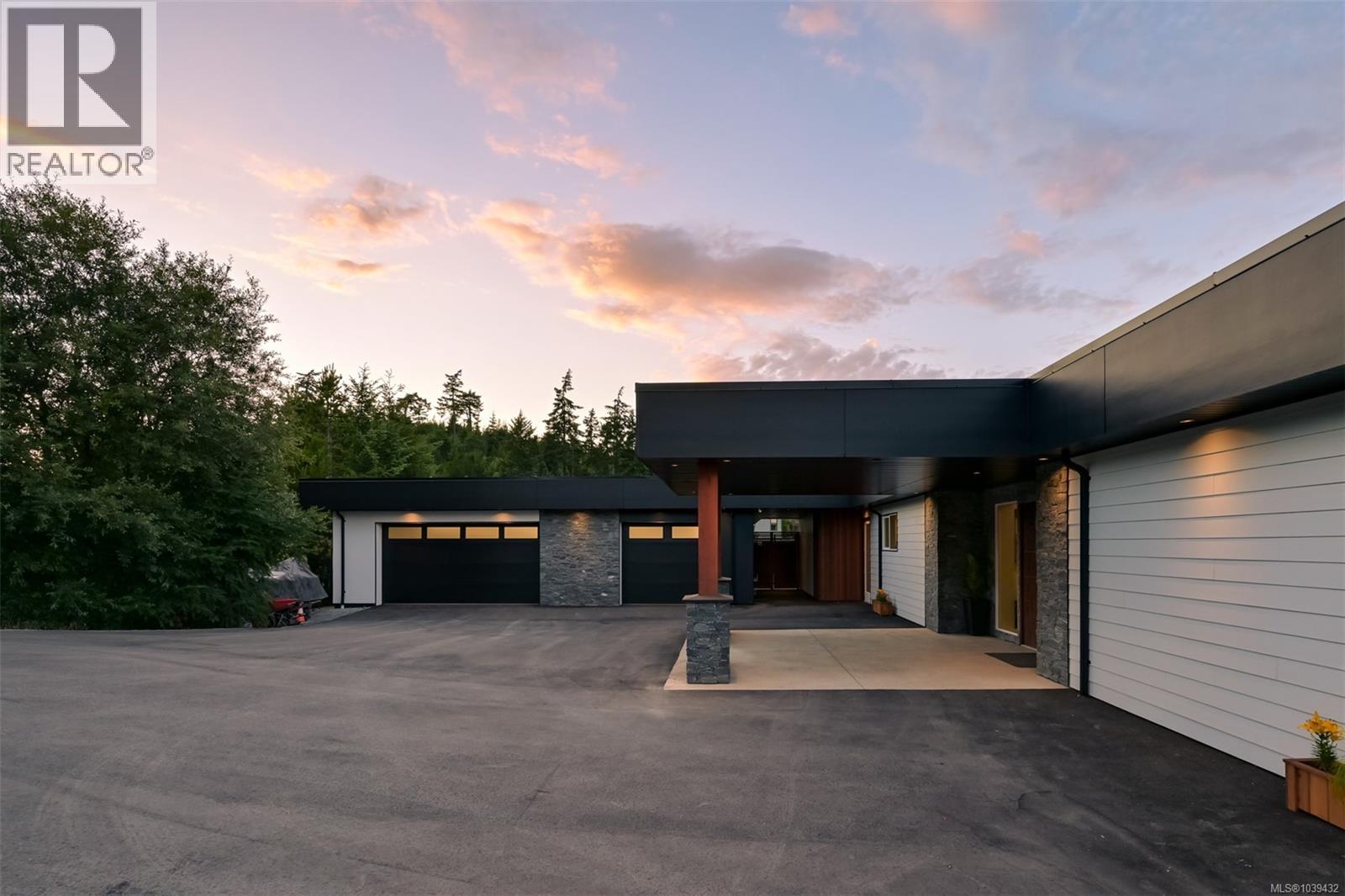 3979 Goldstream Heights Dr Property Photo 43