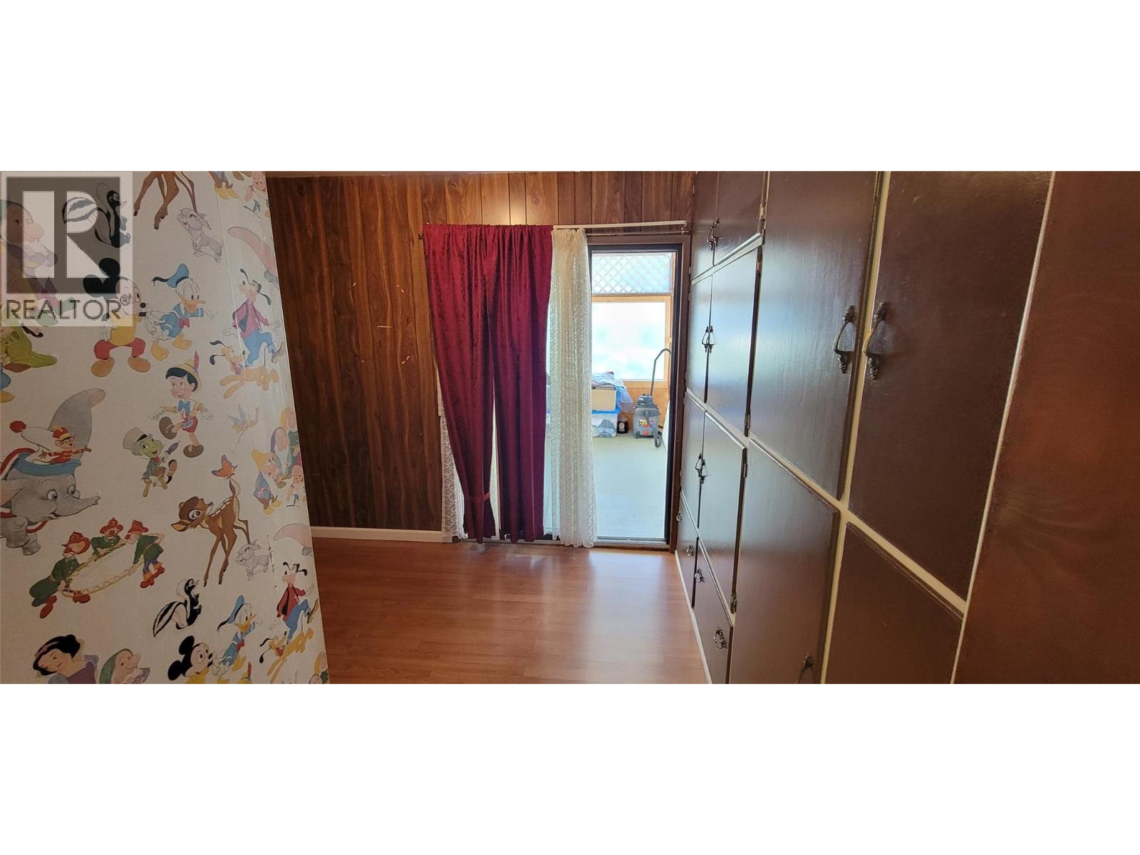 318 8th Avenue Property Photo 20