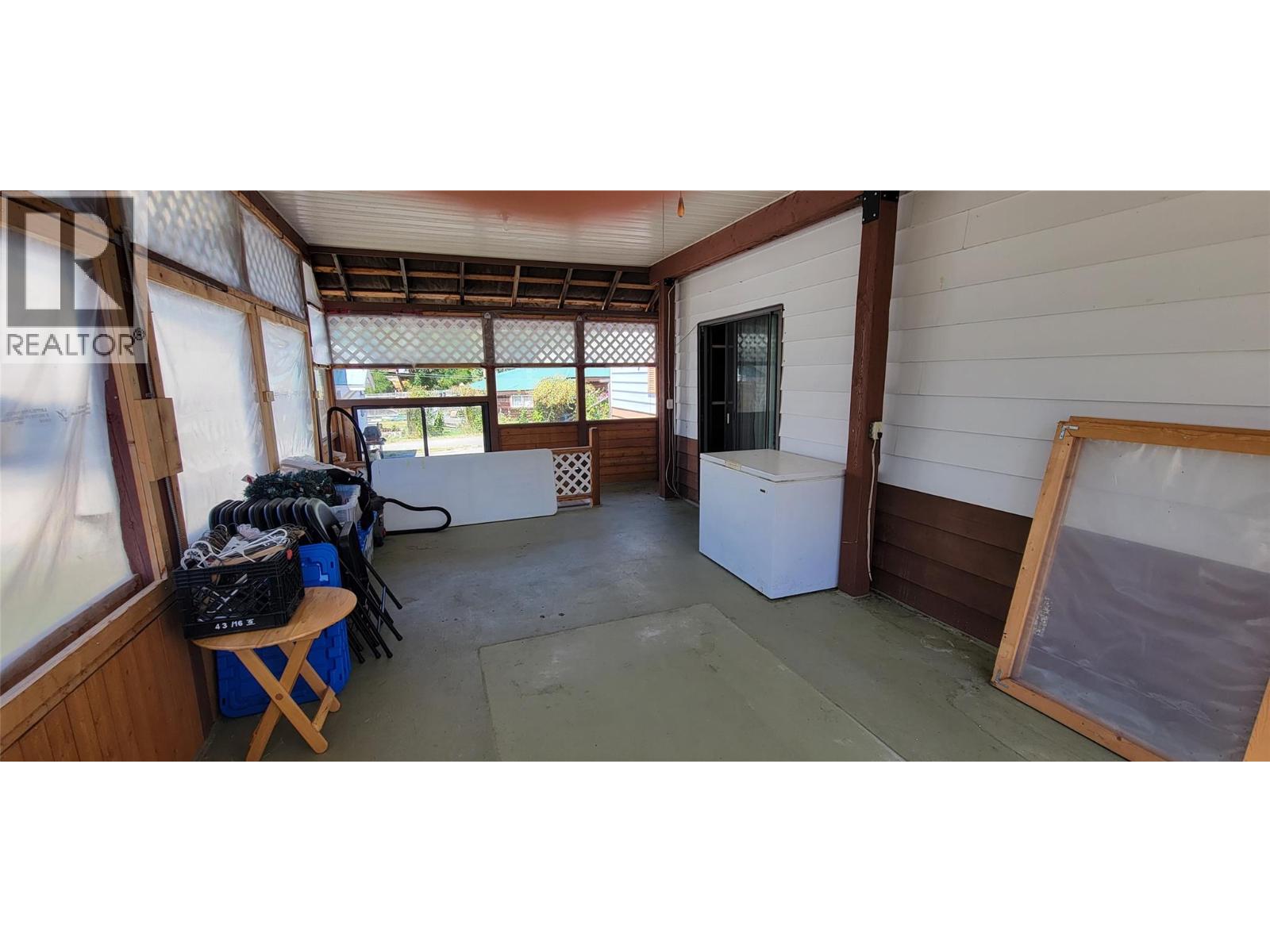 318 8th Avenue Property Photo 22