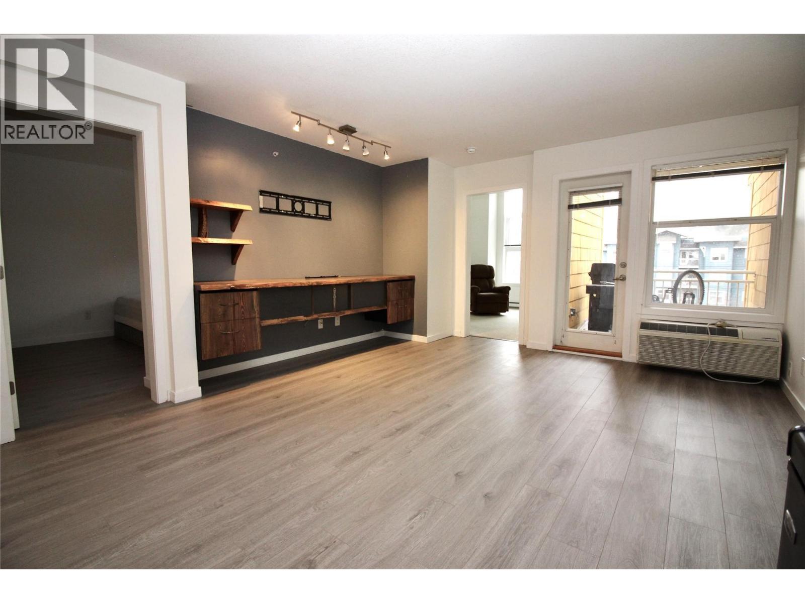 571 Yates Road Unit# 404 Property Photo 15