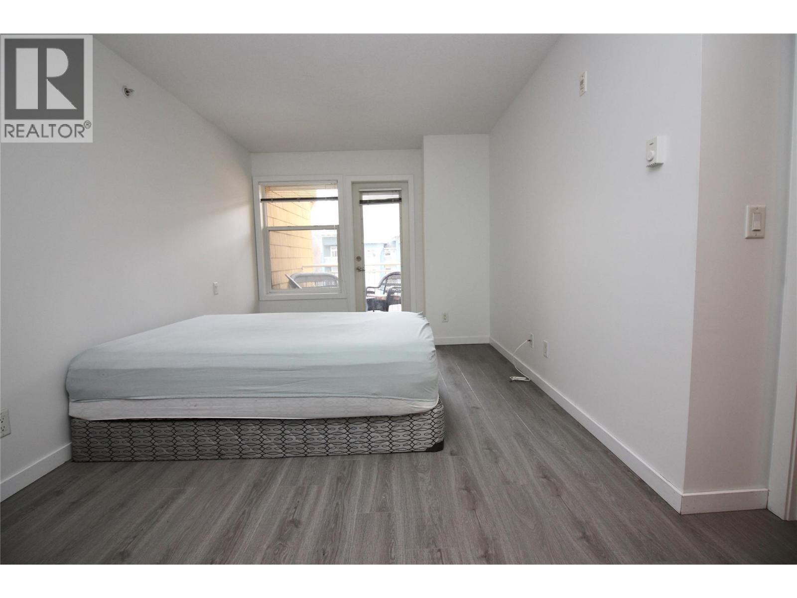 571 Yates Road Unit# 404 Property Photo 17