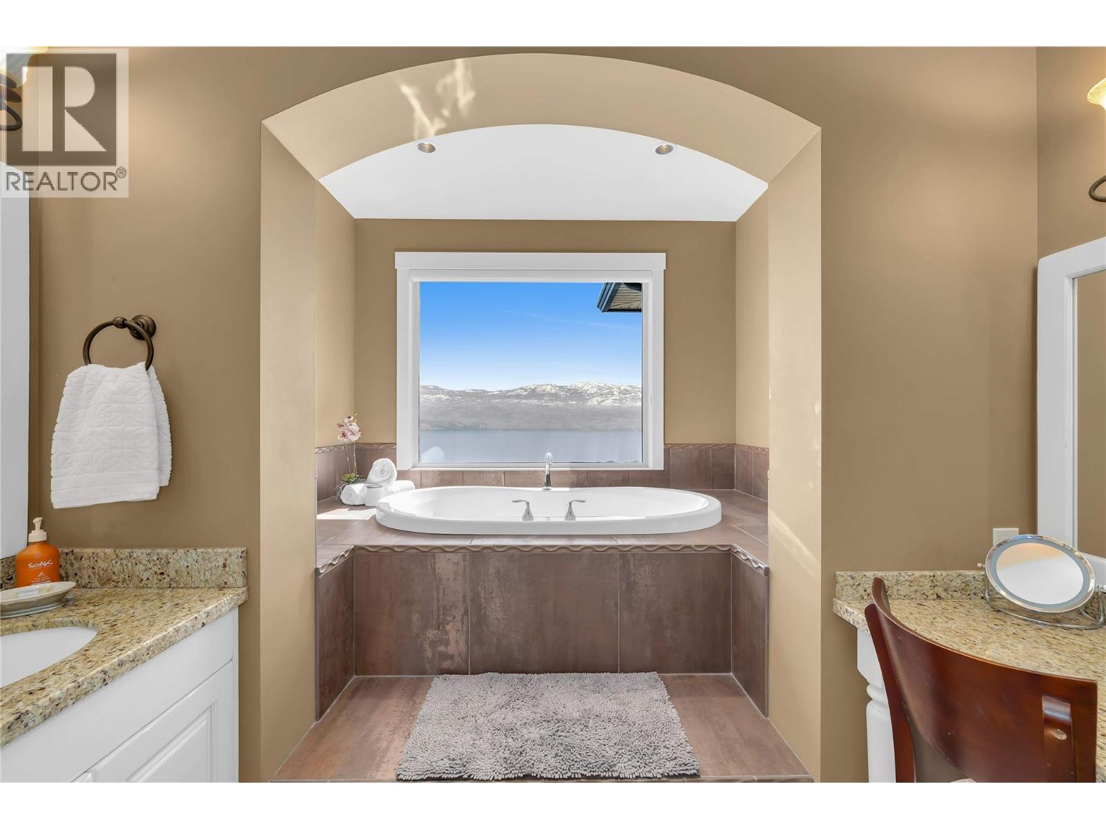 1487 Pinot Gris Drive Property Photo 30