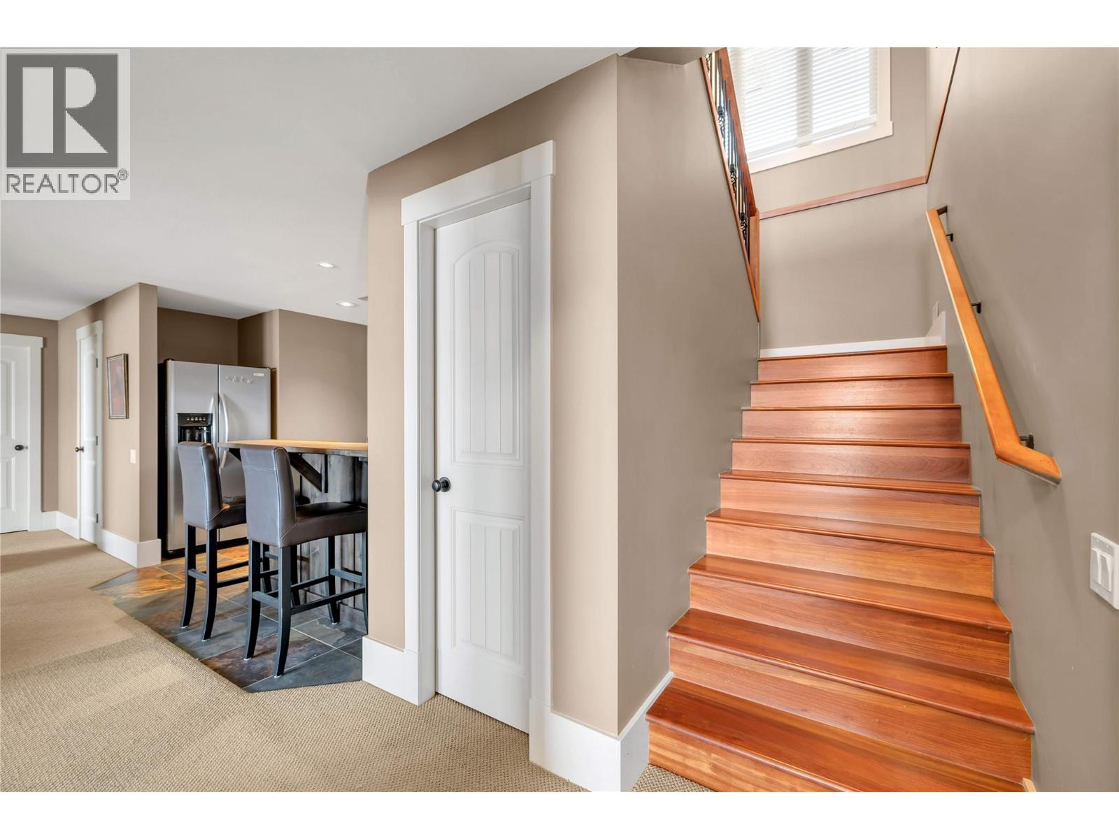 1487 Pinot Gris Drive Property Photo 32