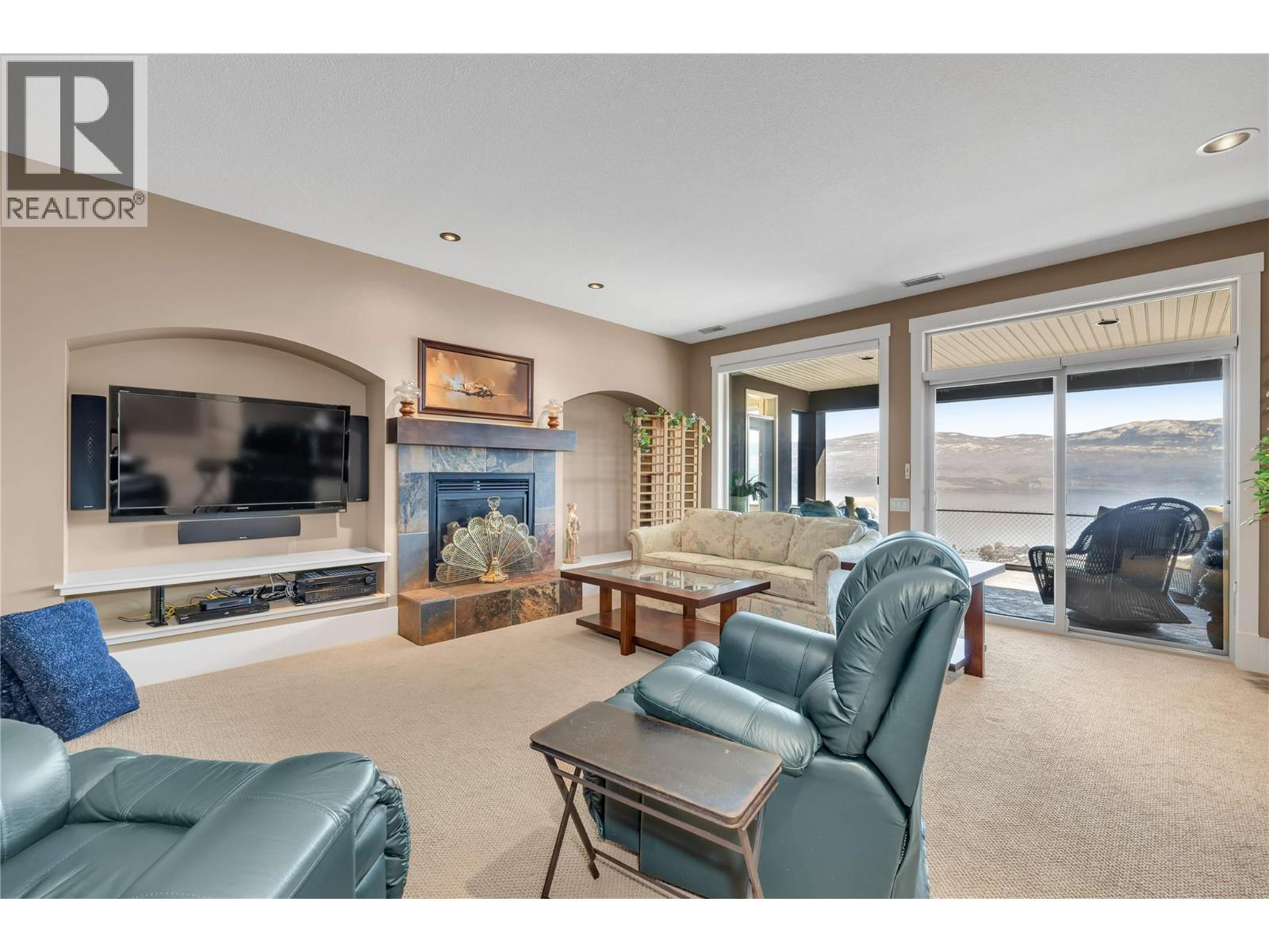 1487 Pinot Gris Drive Property Photo 37