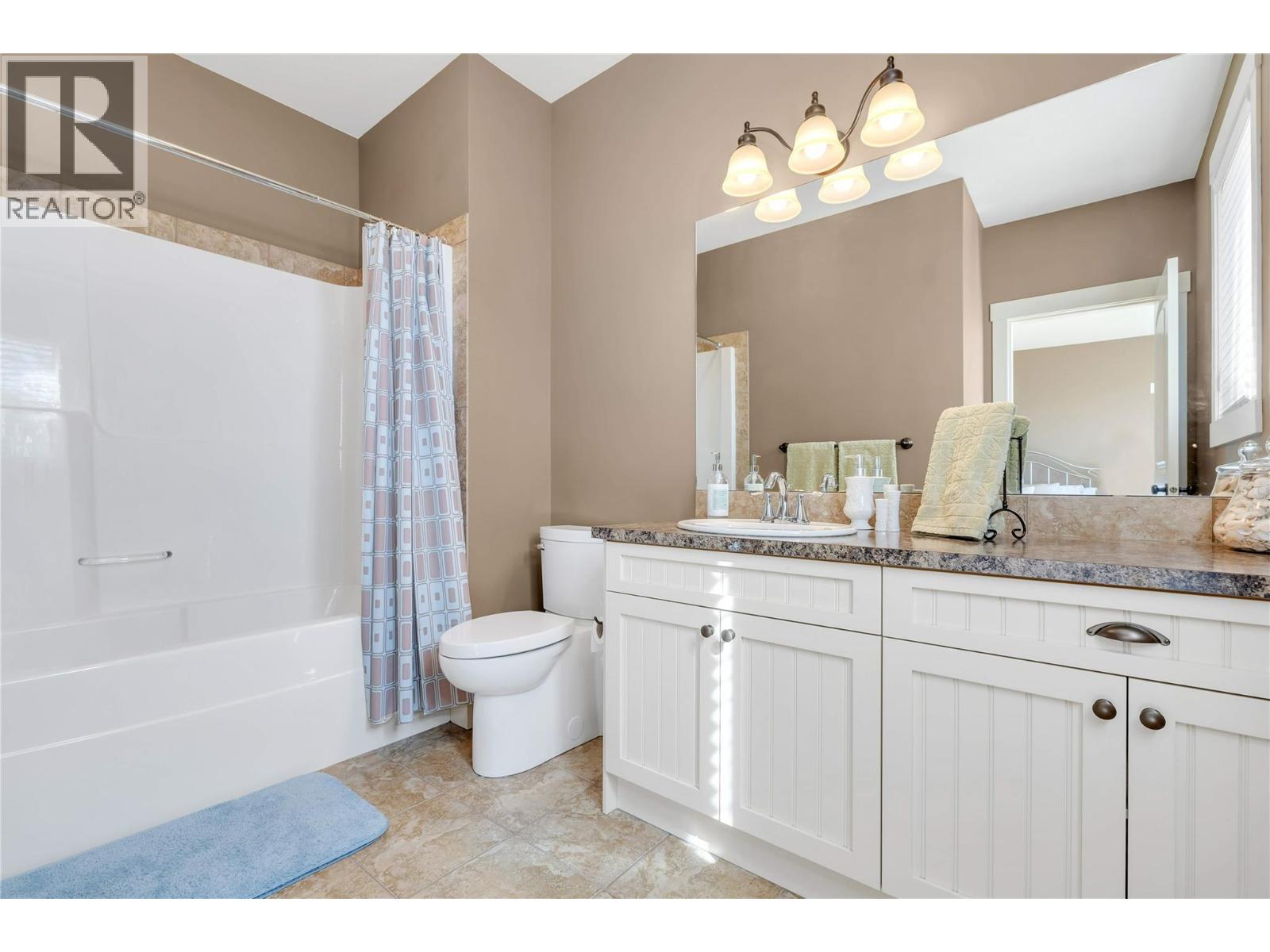 1487 Pinot Gris Drive Property Photo 43