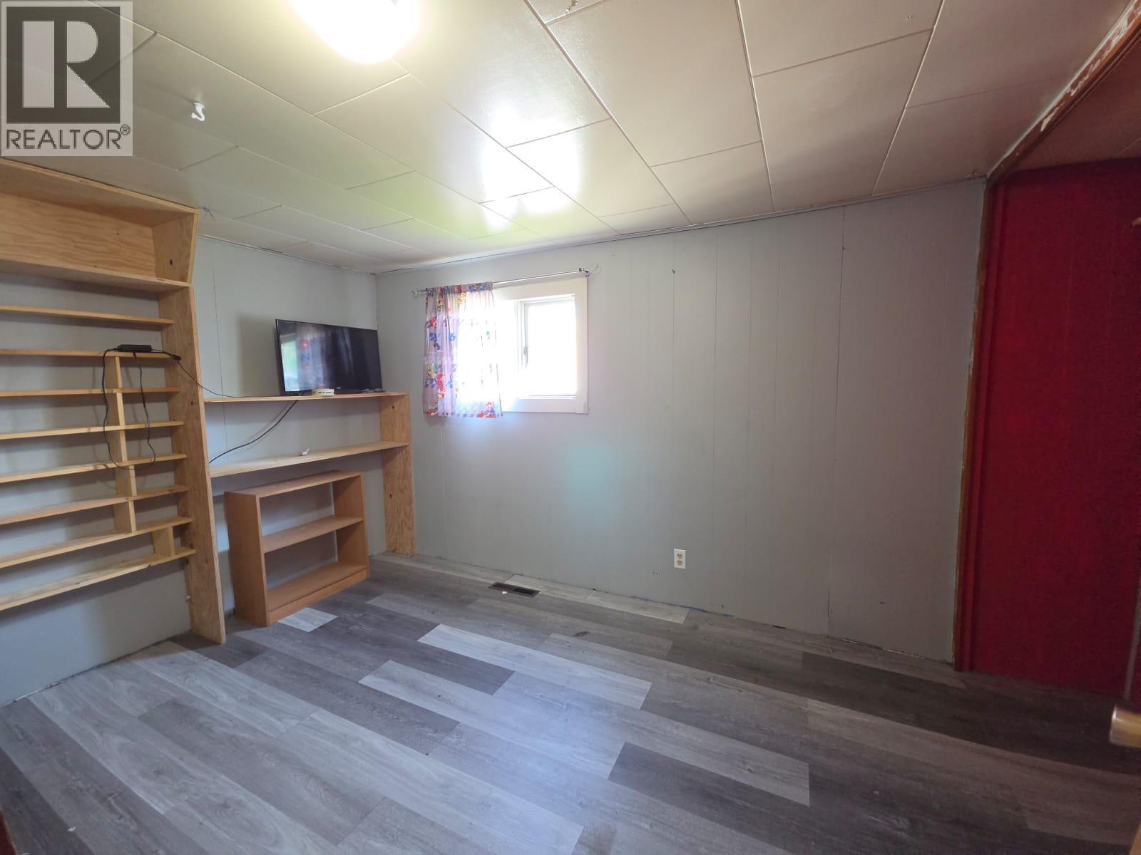 5208 47 Avenue Nw Property Photo 15