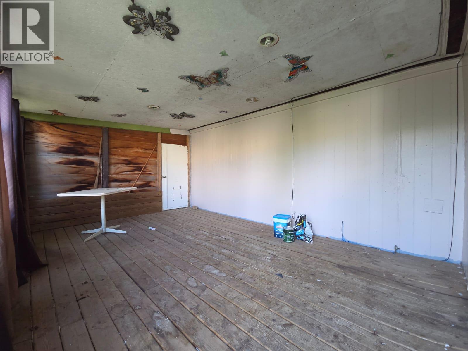 5208 47 Avenue Nw Property Photo 23
