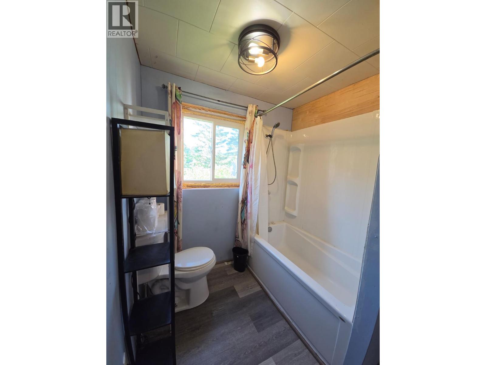 5208 47 Avenue Nw Property Photo 25