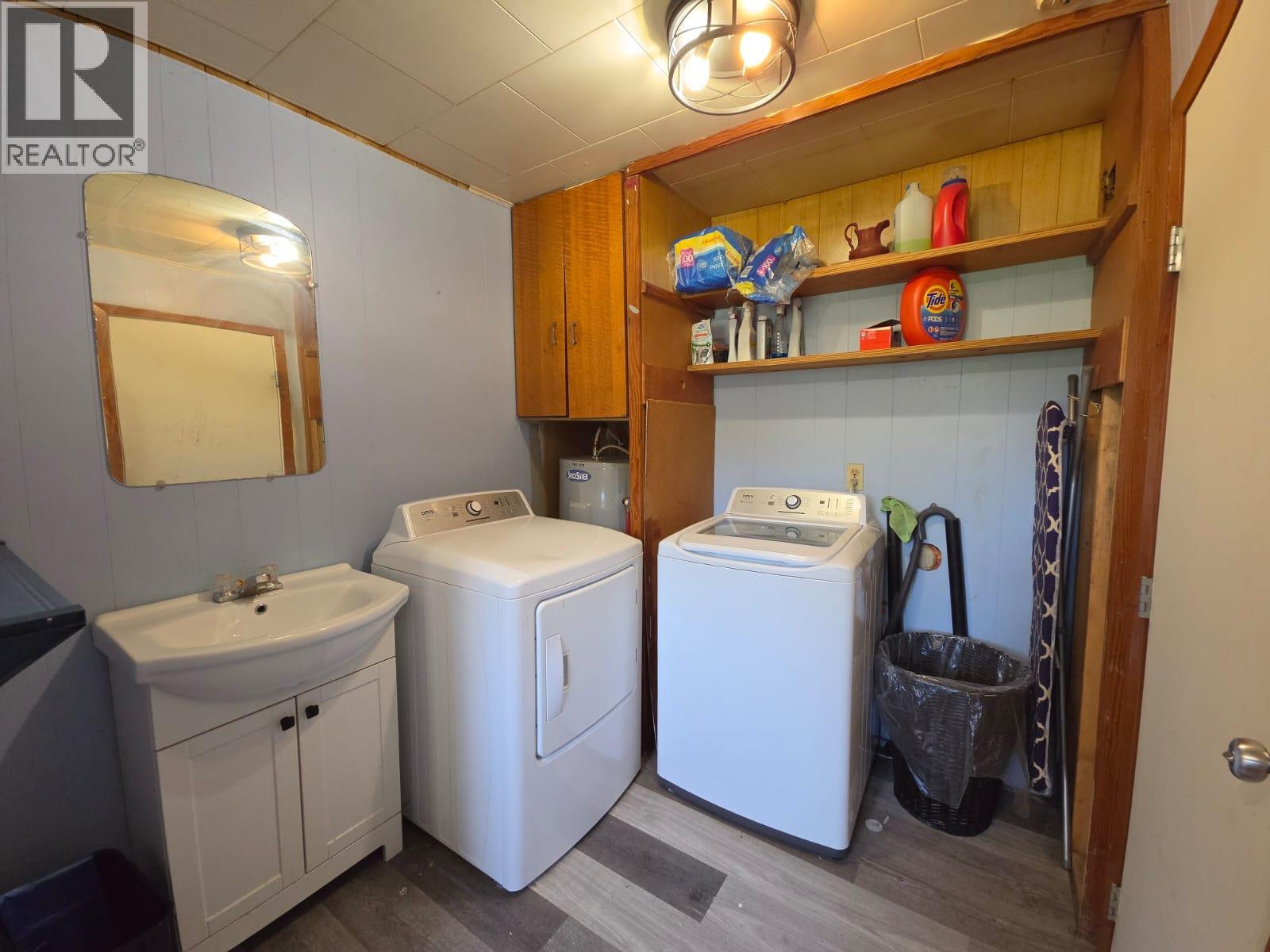 5208 47 Avenue Nw Property Photo 26