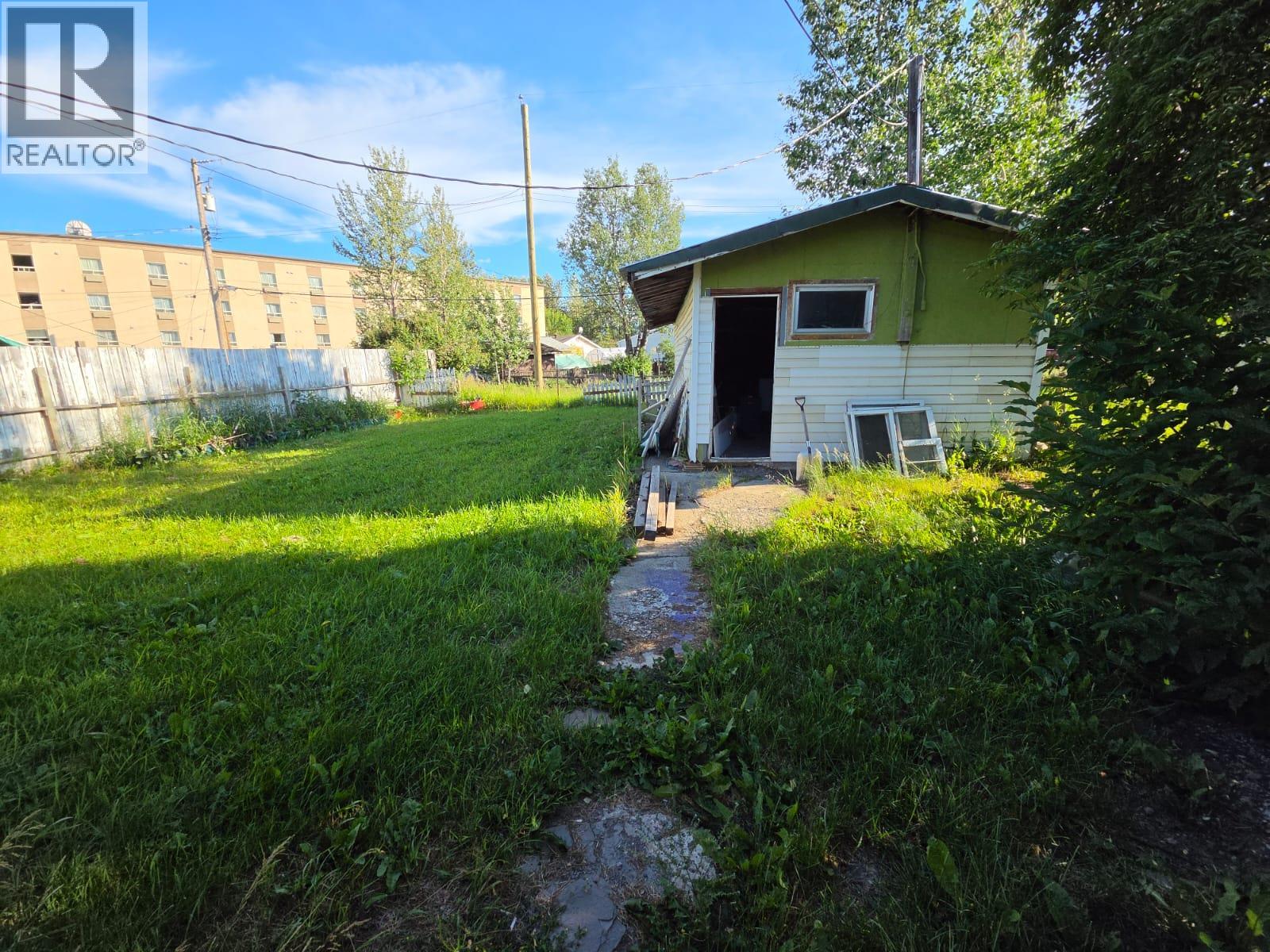 5208 47 Avenue Nw Property Photo 27