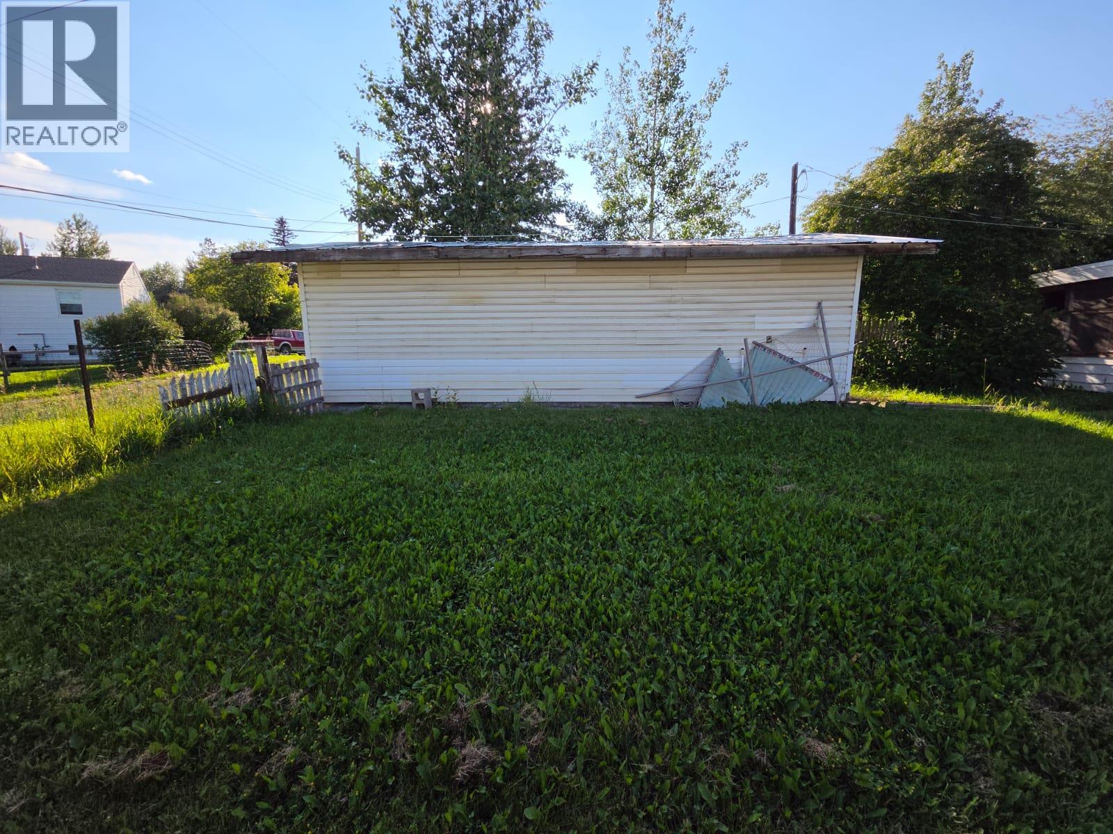 5208 47 Avenue Nw Property Photo 29