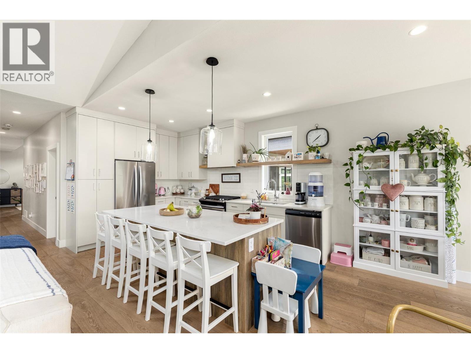 10293 Long Road Property Photo 3