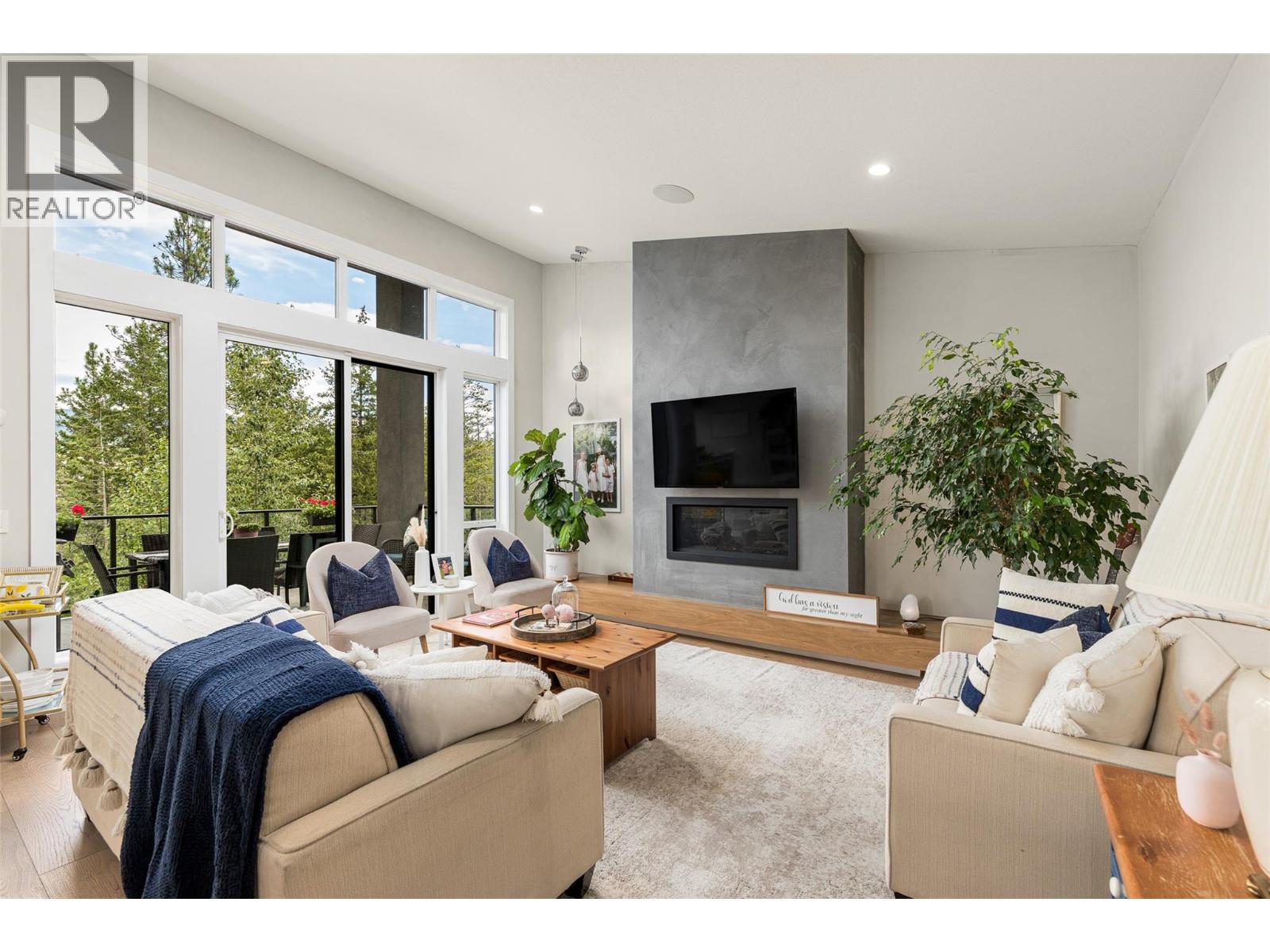 10293 Long Road Property Photo 12