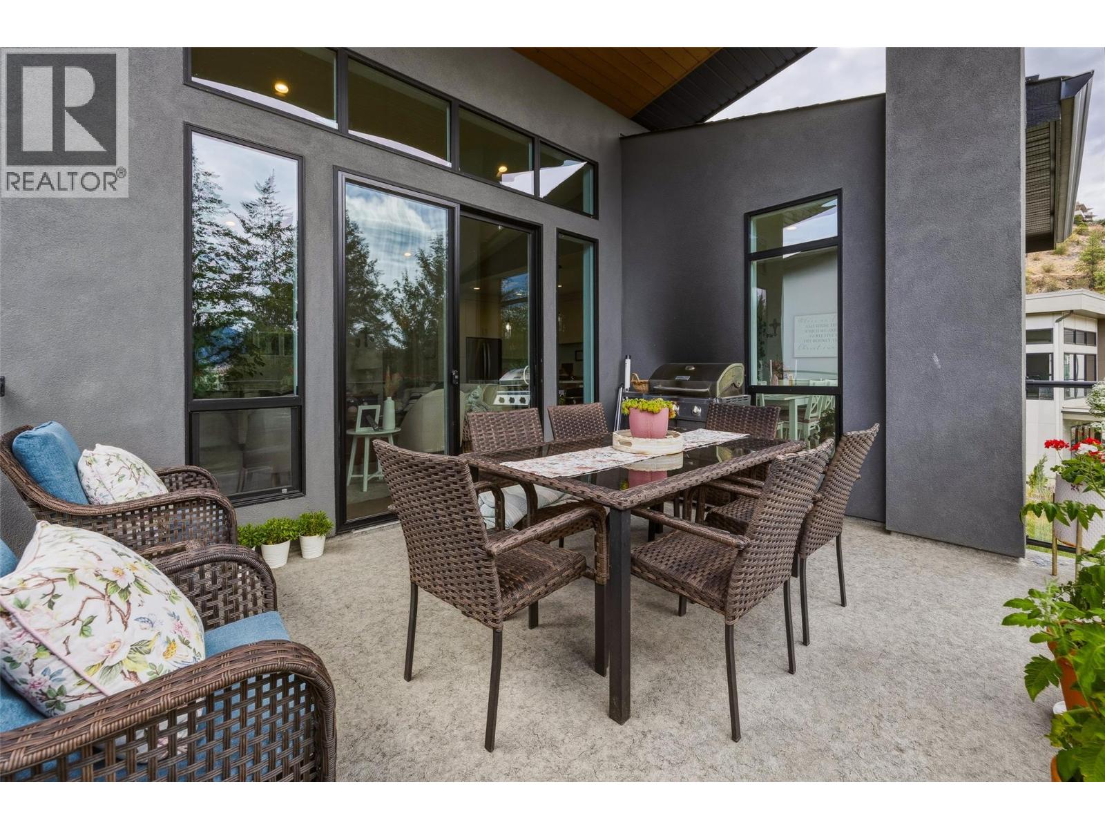 10293 Long Road Property Photo 17