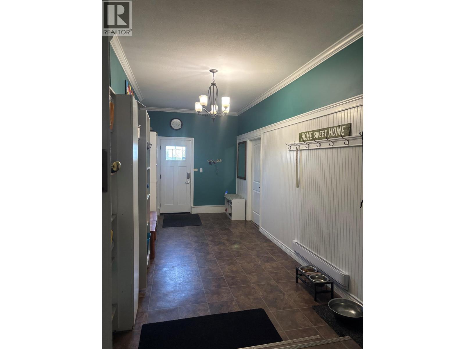 5045 Schubert Road Property Photo 9