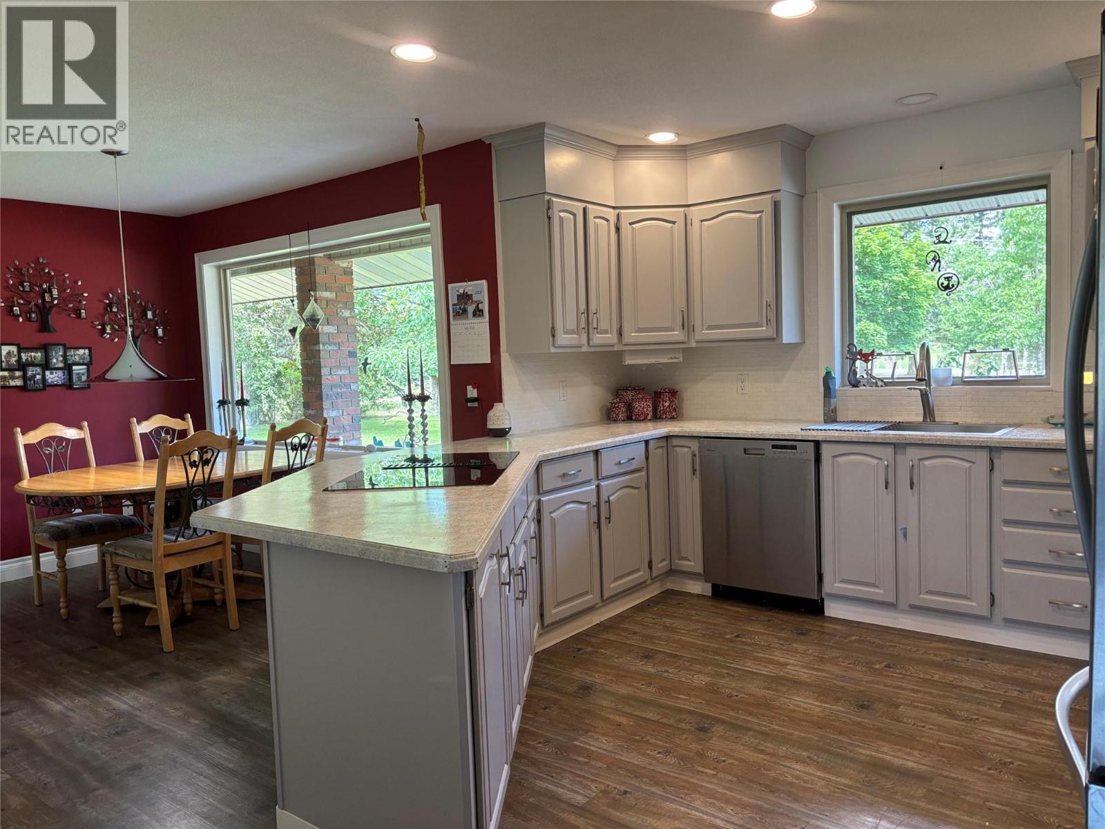 5045 Schubert Road Property Photo 14