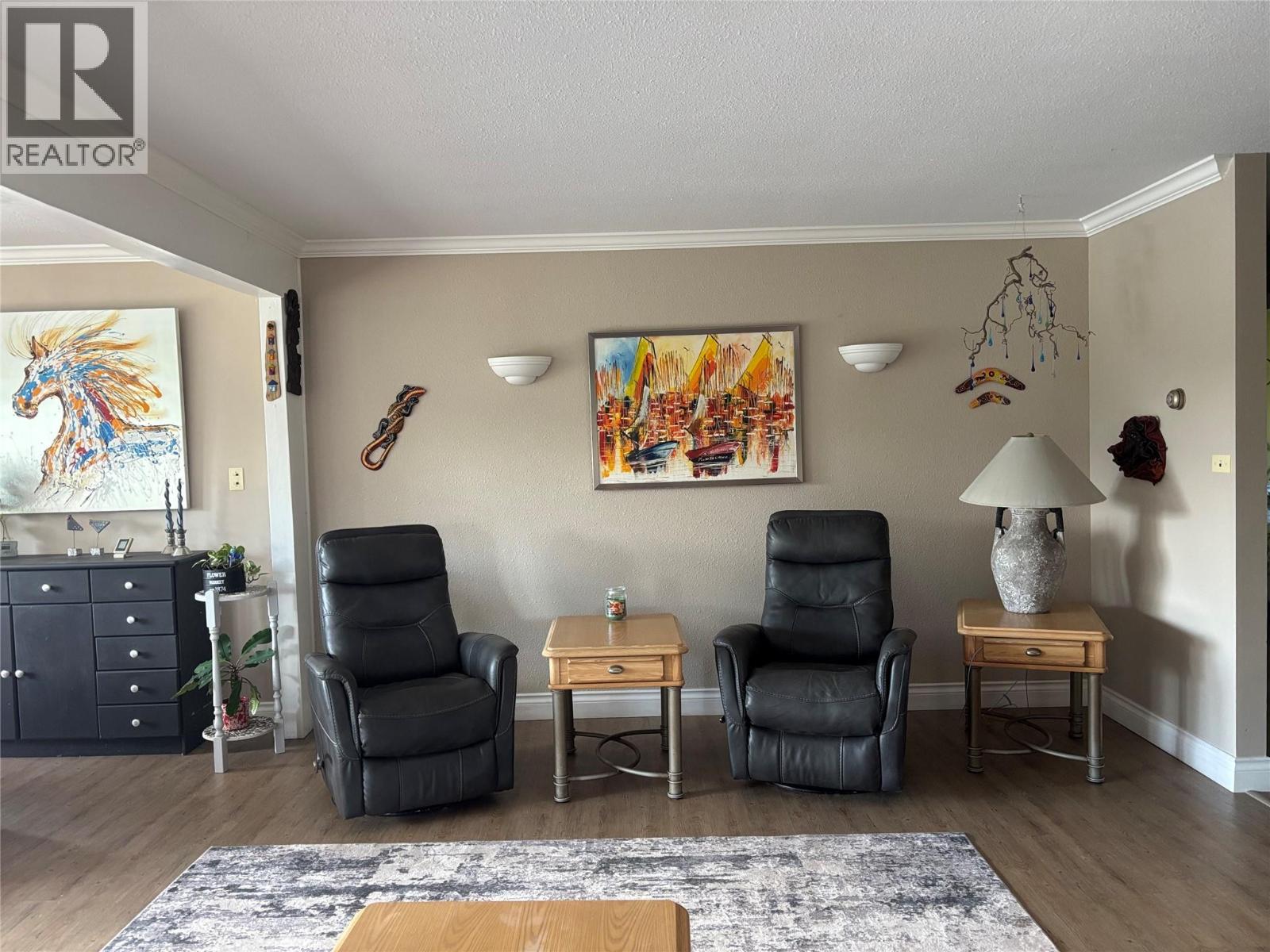 5045 Schubert Road Property Photo 17