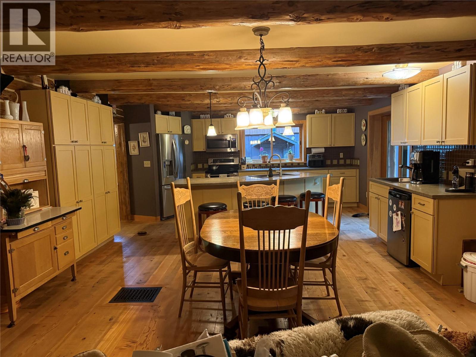9655 Granby Road Property Photo 10